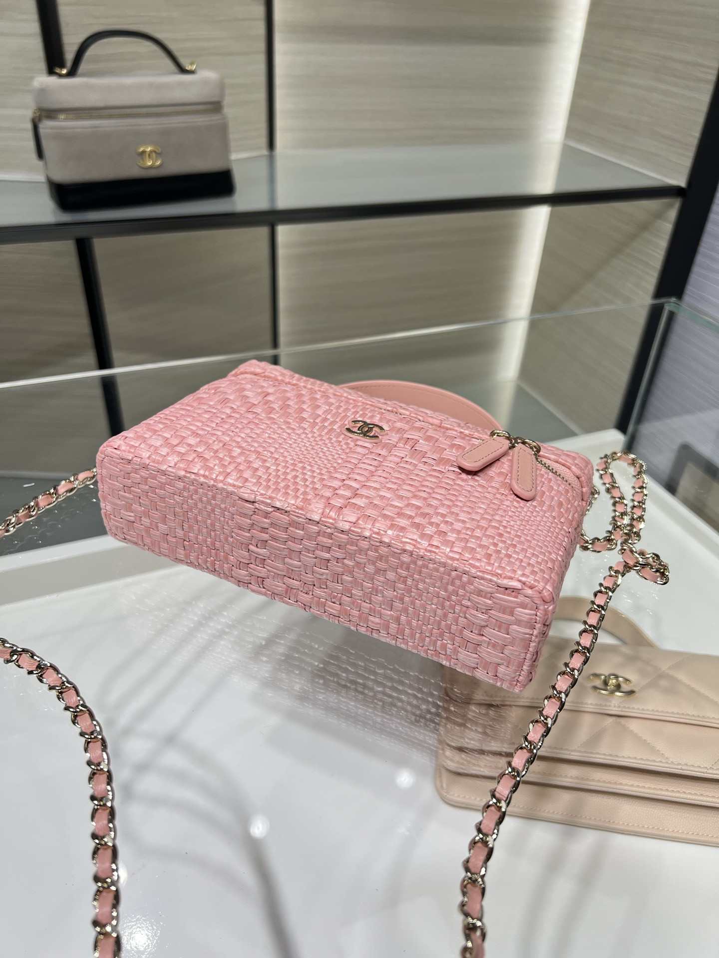 Ch*el classic vanity with chain handbag ap4385 17x19.5x5cm