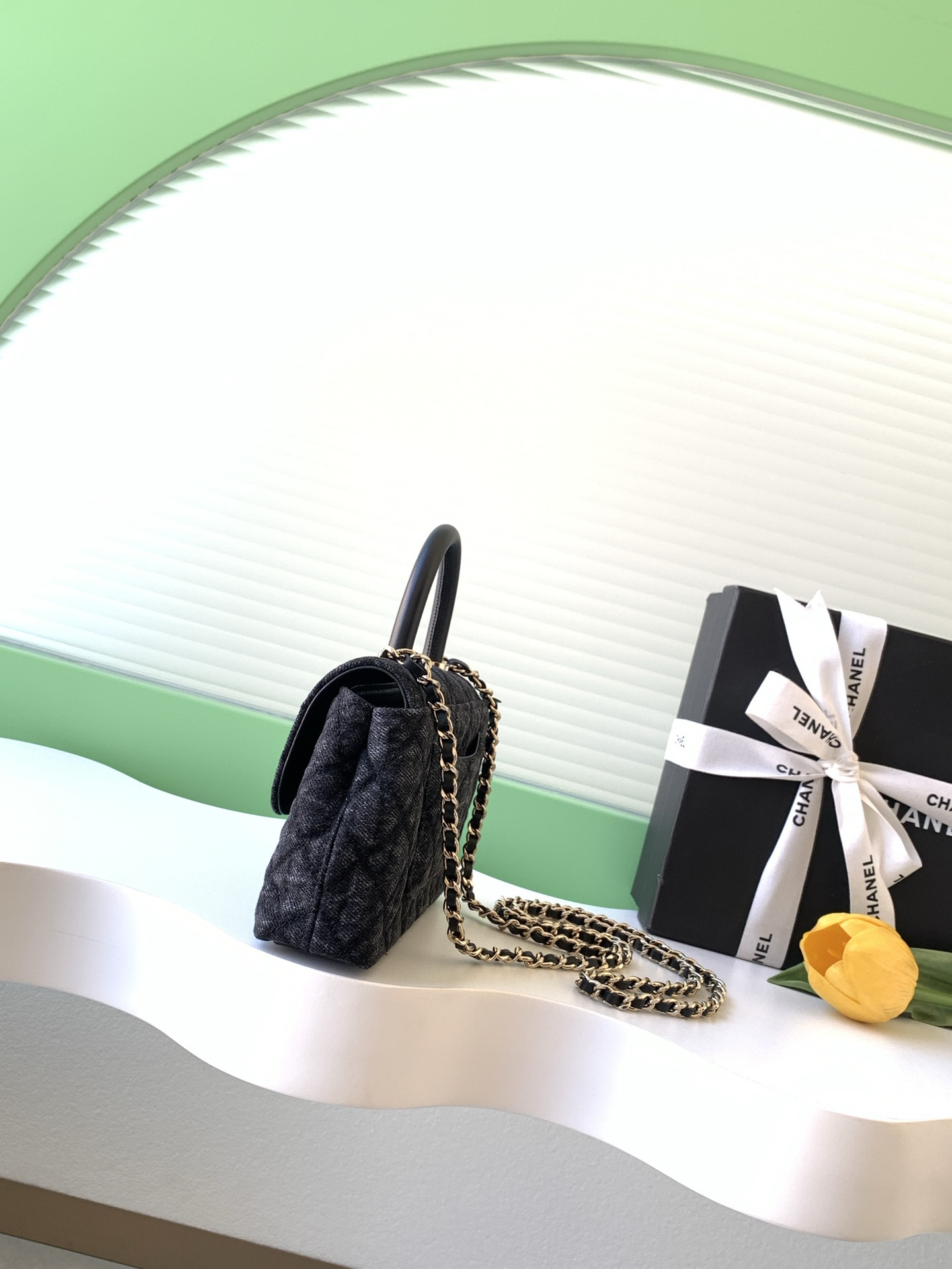 Ch*el coco clutch with chain ap4244 11.5x14.5x5.5cm