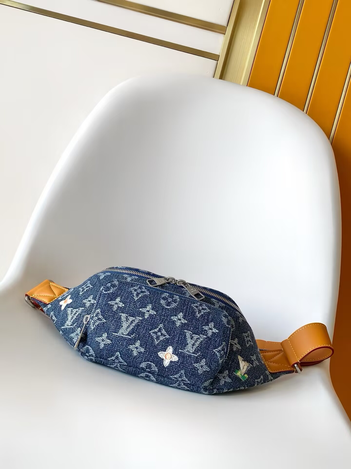 LV Rush Bumbag M27640 30x15x8 cm