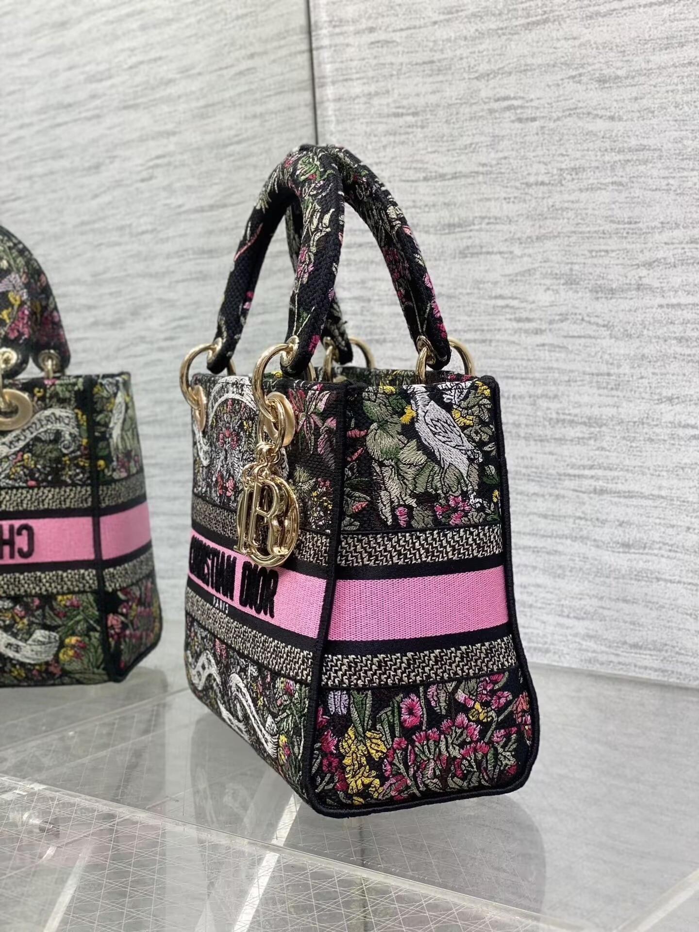 MEDIUM D*0r LADY D-LITE BAG 24 x 20 x 11 cm