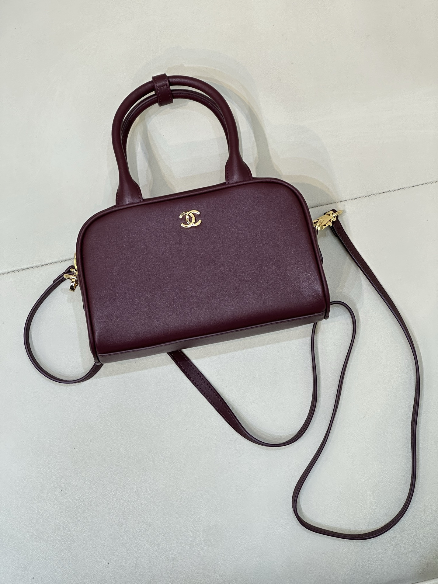 Ch*el bowling clutch with leather strap ap5528 13x21x9cm