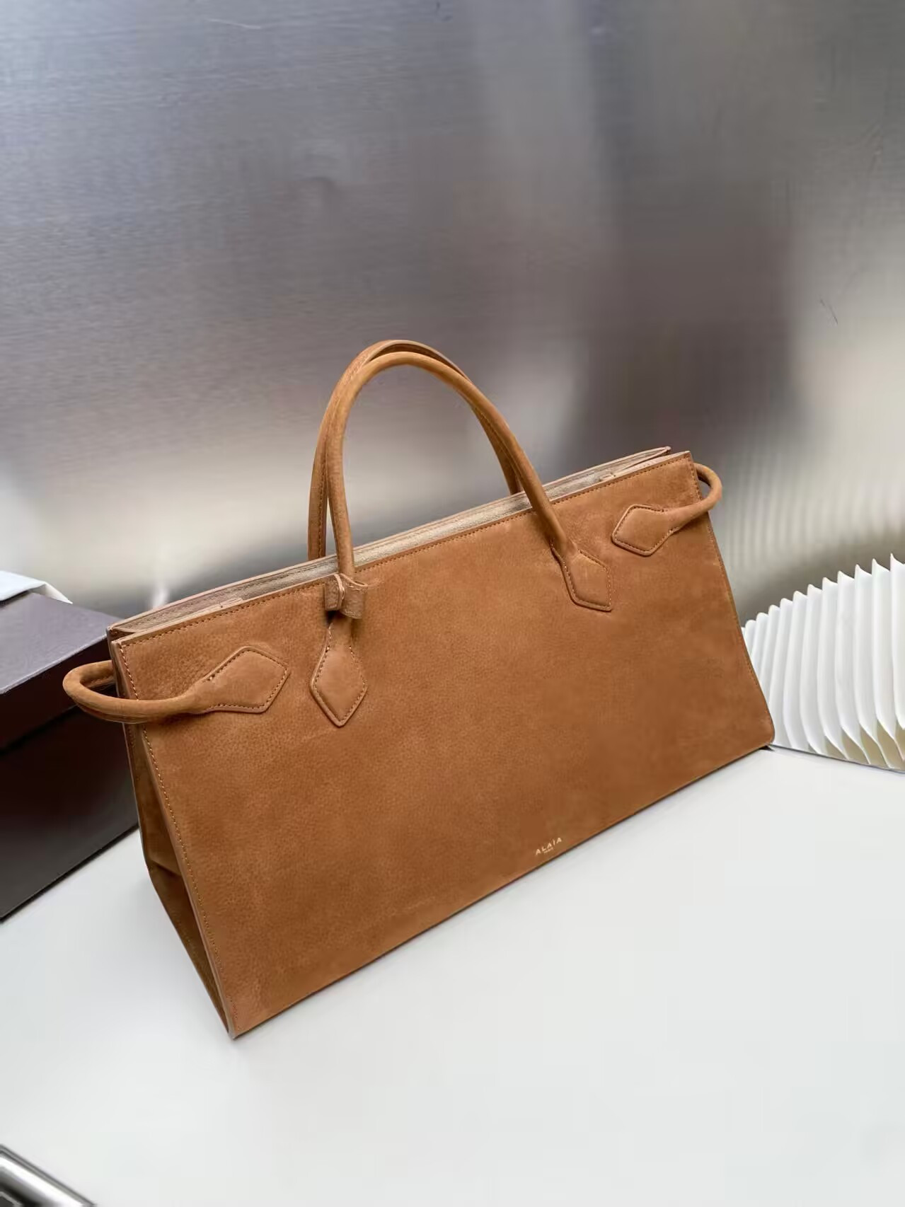 Alaïa Le Teckel East West Tote Bag 42x20x45cm