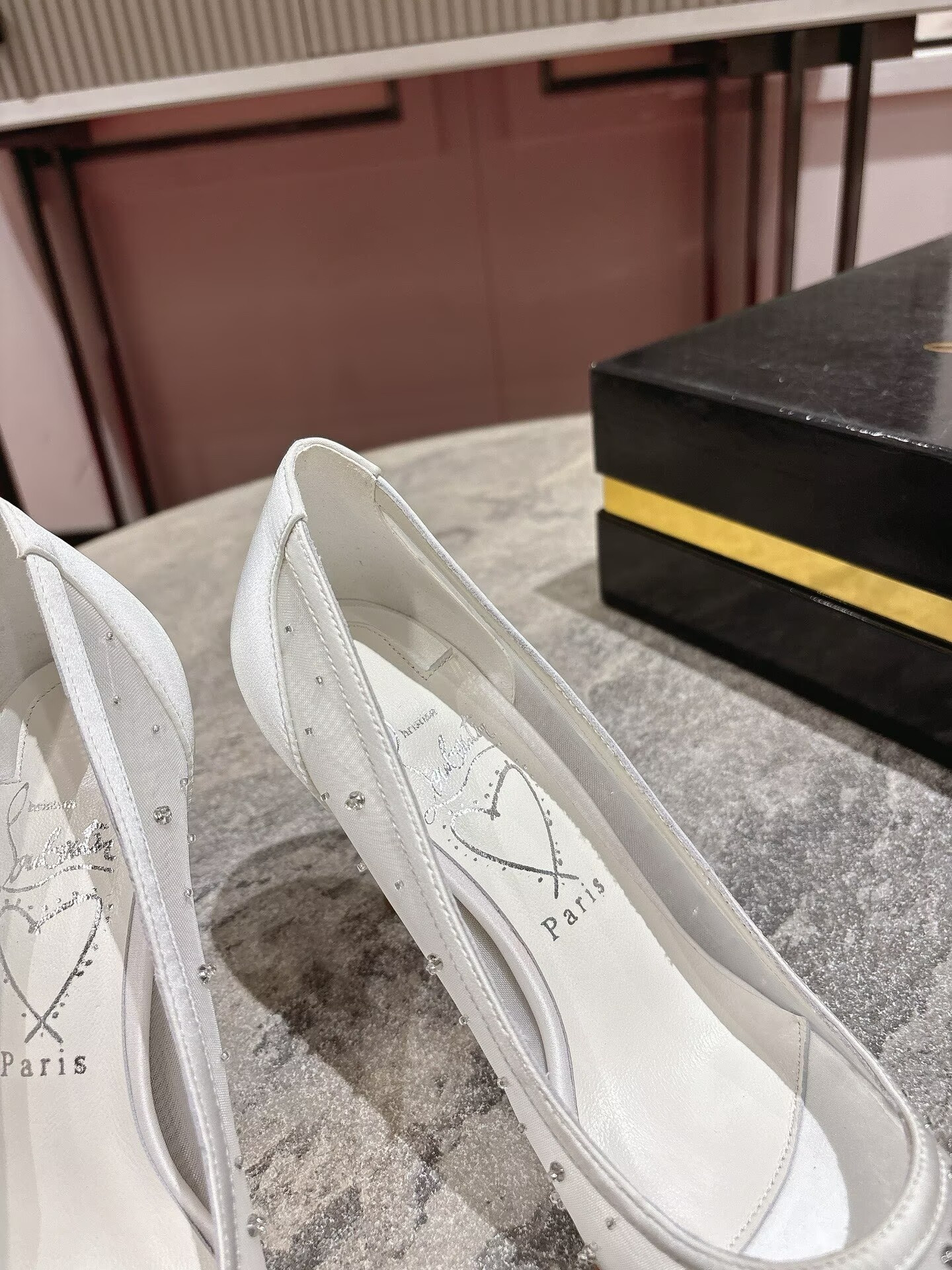ua Ch**an louboutin miss z sparkling pumps