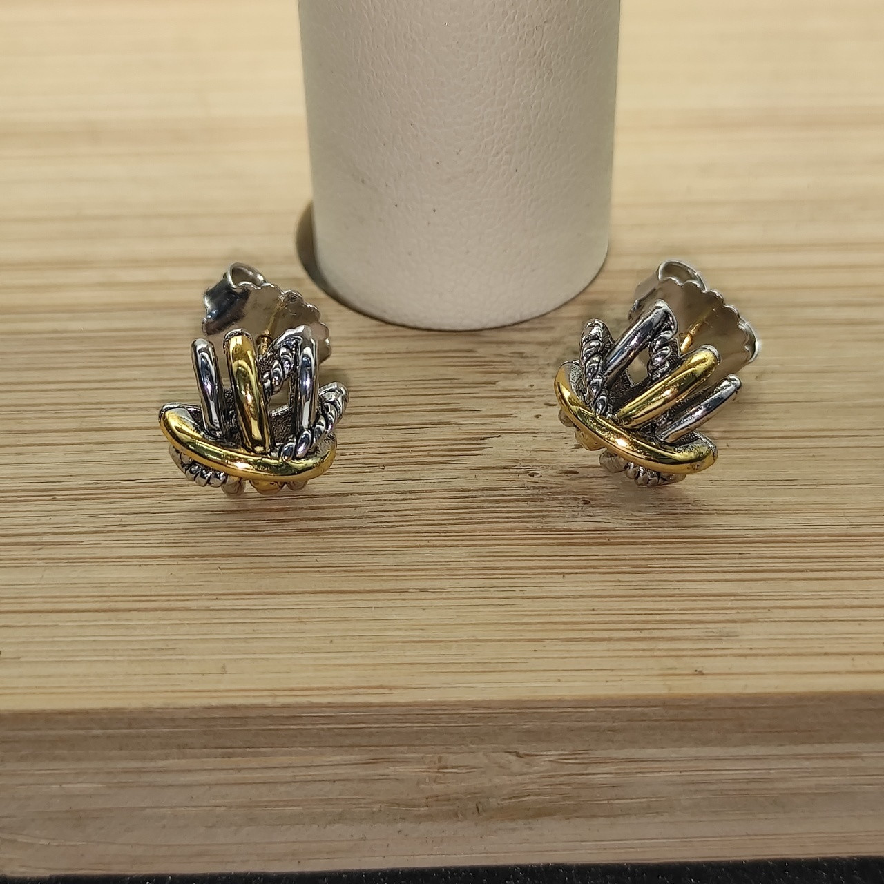 dau1d Yvrm*n 11mm earrings
