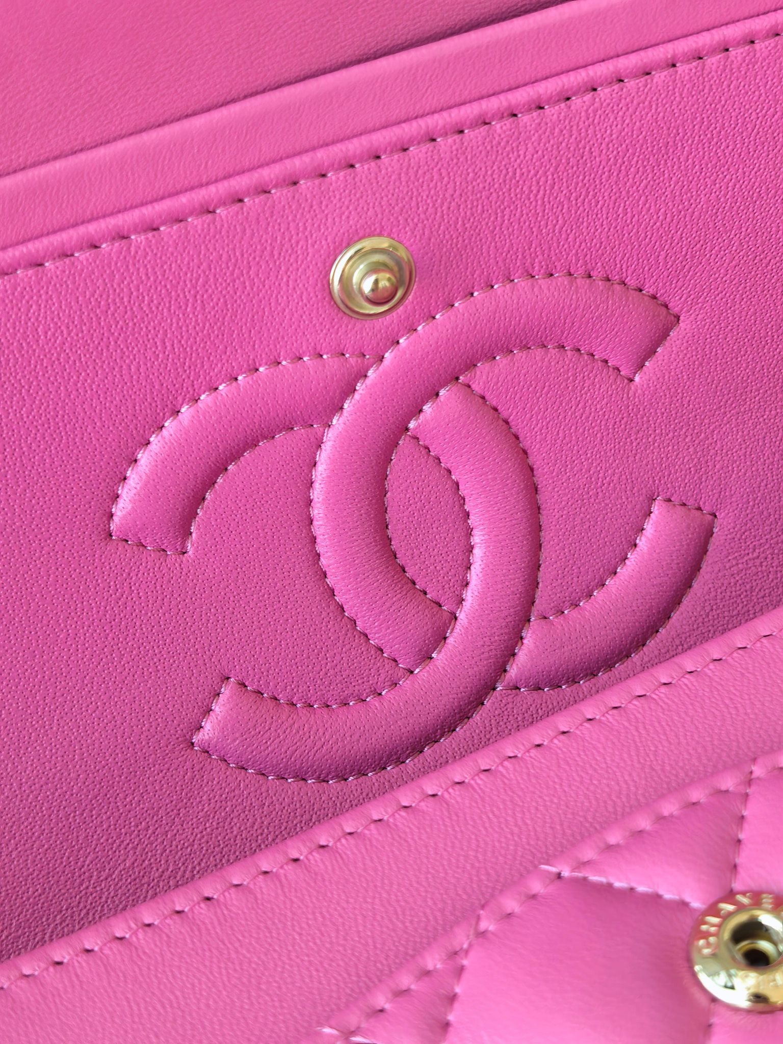 Ch*el classic flap bag rose with light gold hardware 15.5x25.5x6.5cm