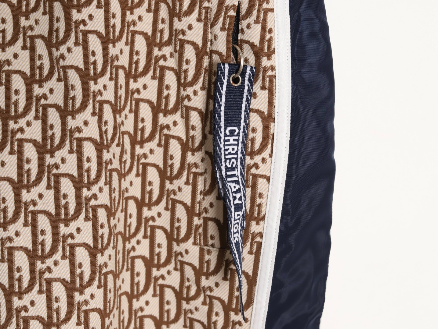 D*0r 25ss shorts