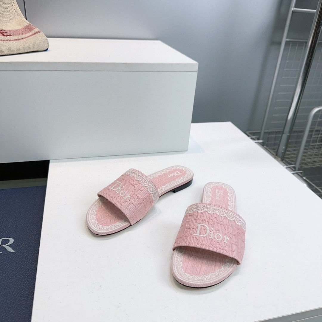 ua D*or dentelle slide