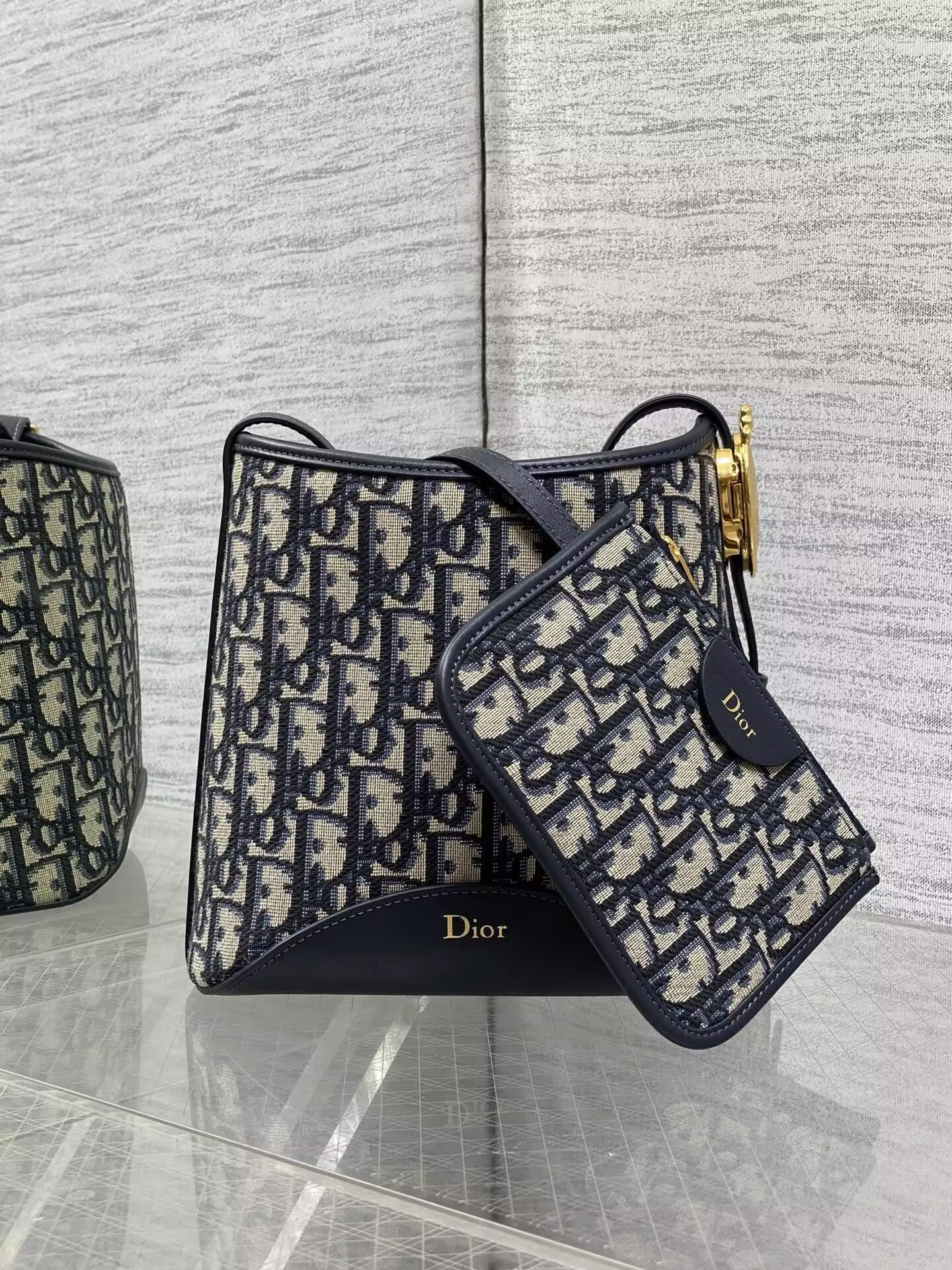 D*or small médaillon bucket bag 19.5x18.5x11.5cm