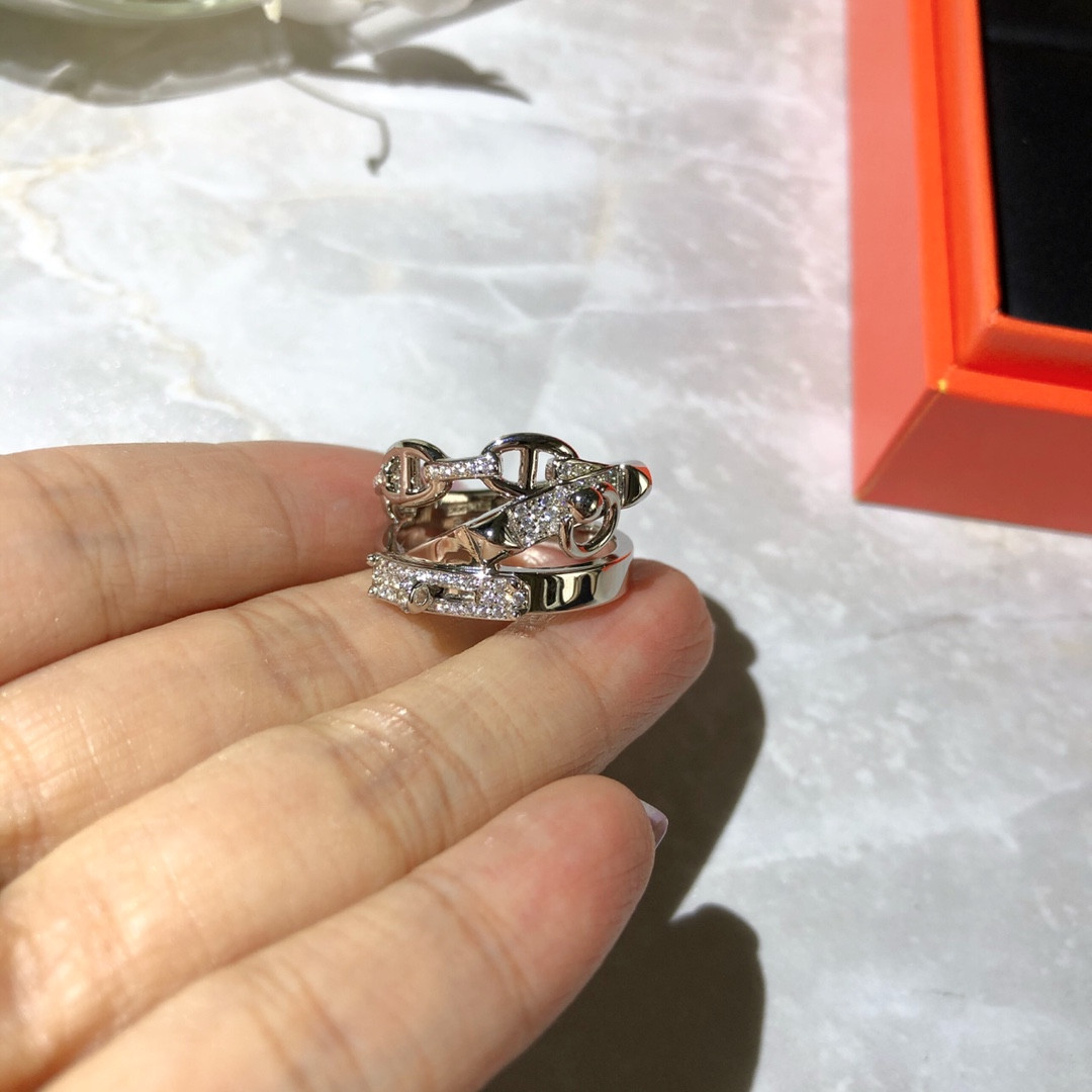 H**me5 belt buckle ring