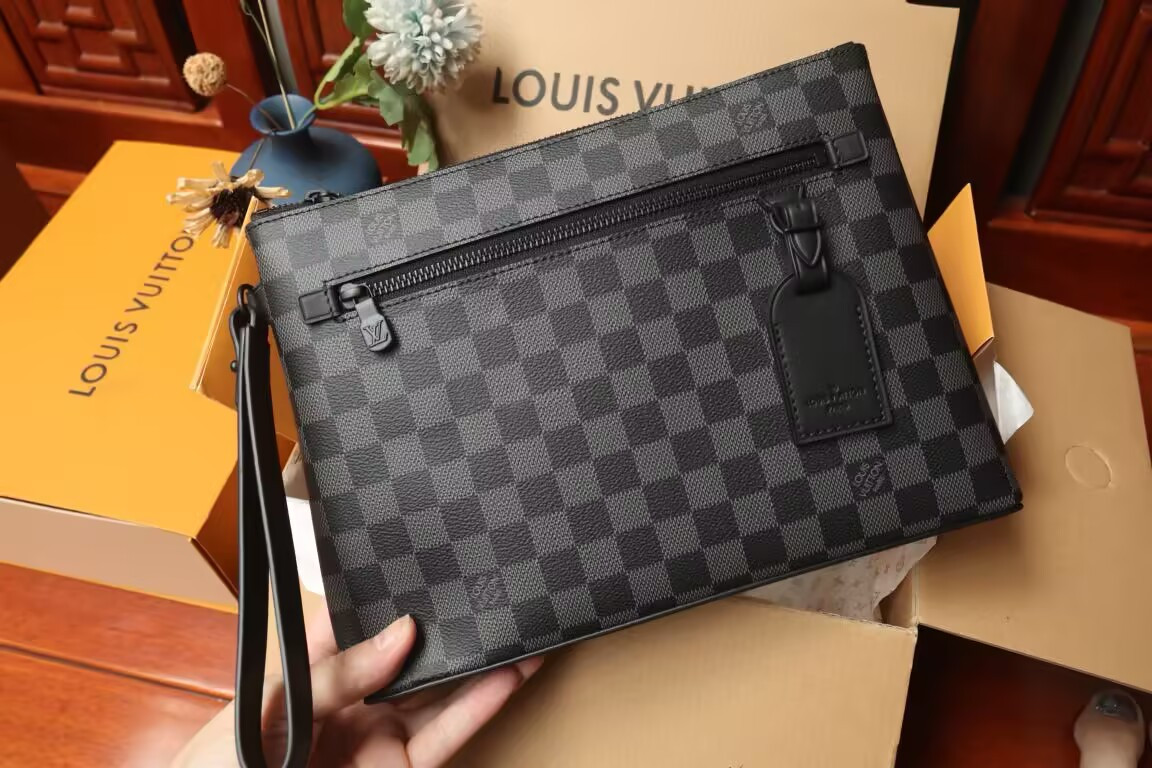 LV Takeoff Pouch N40504 30x22x5cm