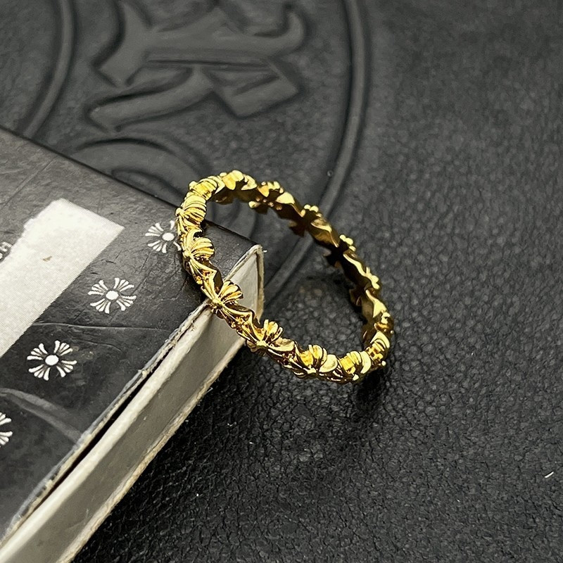 Ch**me He**ts distressed full cross ring