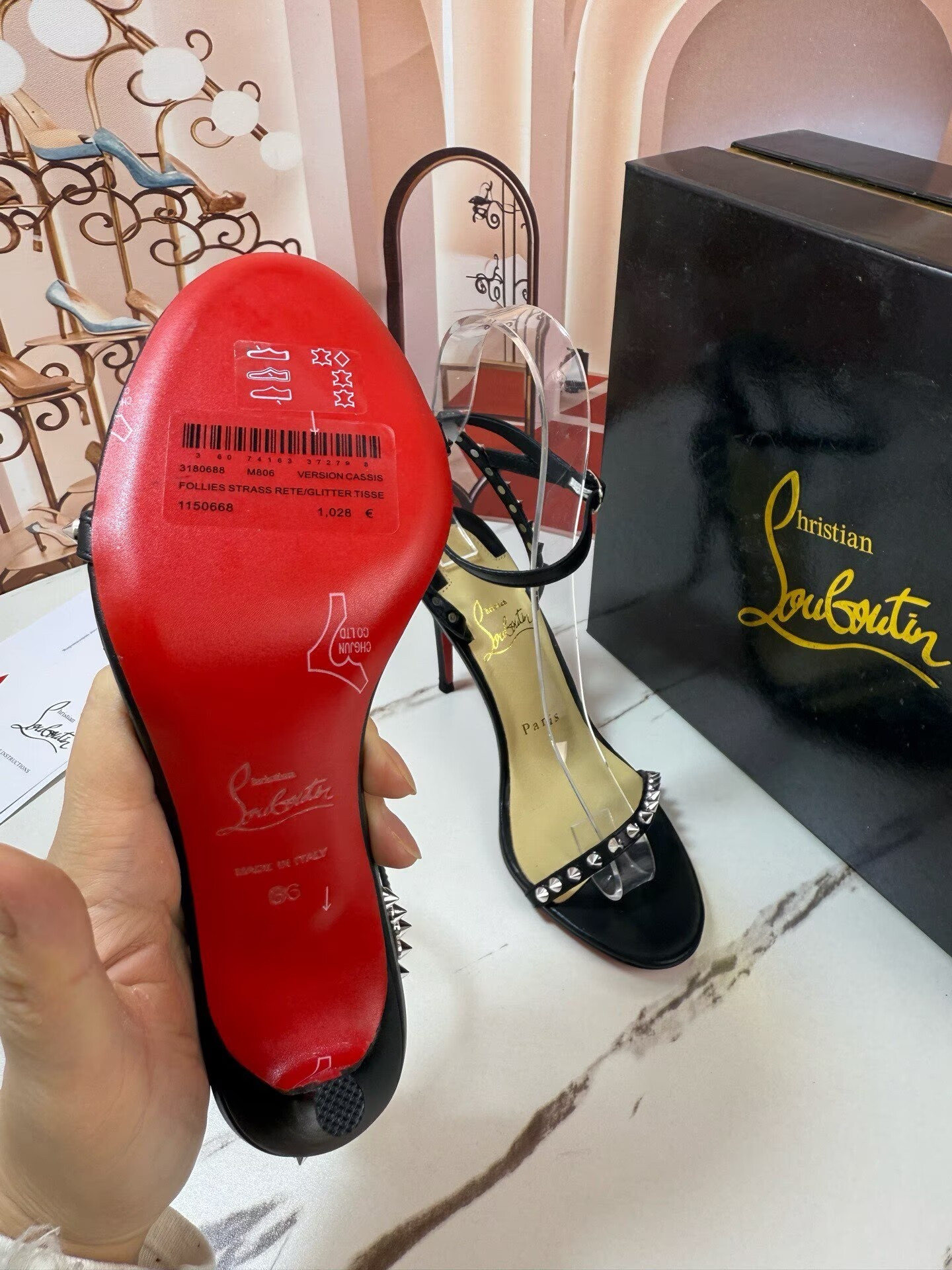 ua Ch**an louboutin galeria sandals