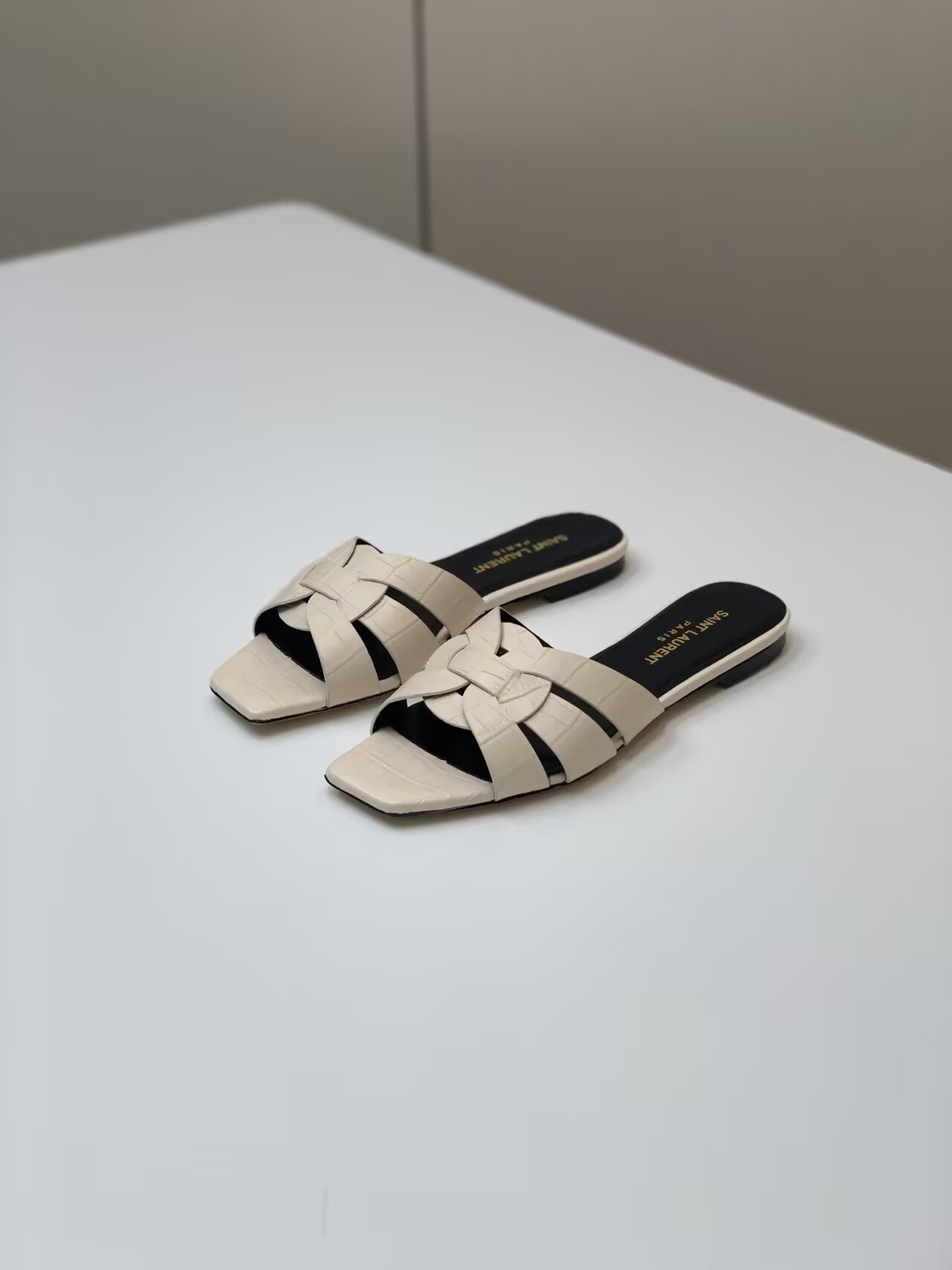 ua Y*L slides