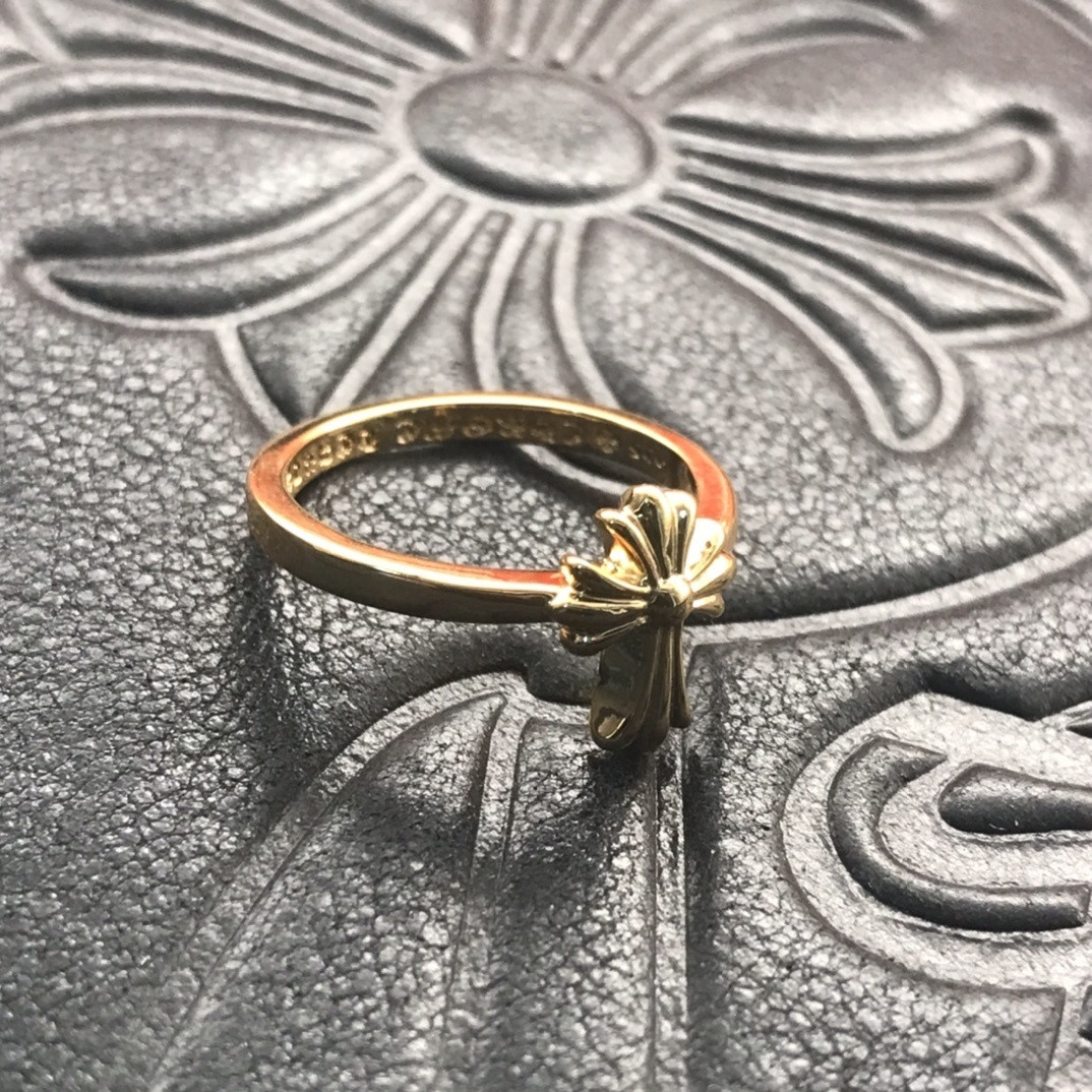 Ch**me He**ts small cross flower ring