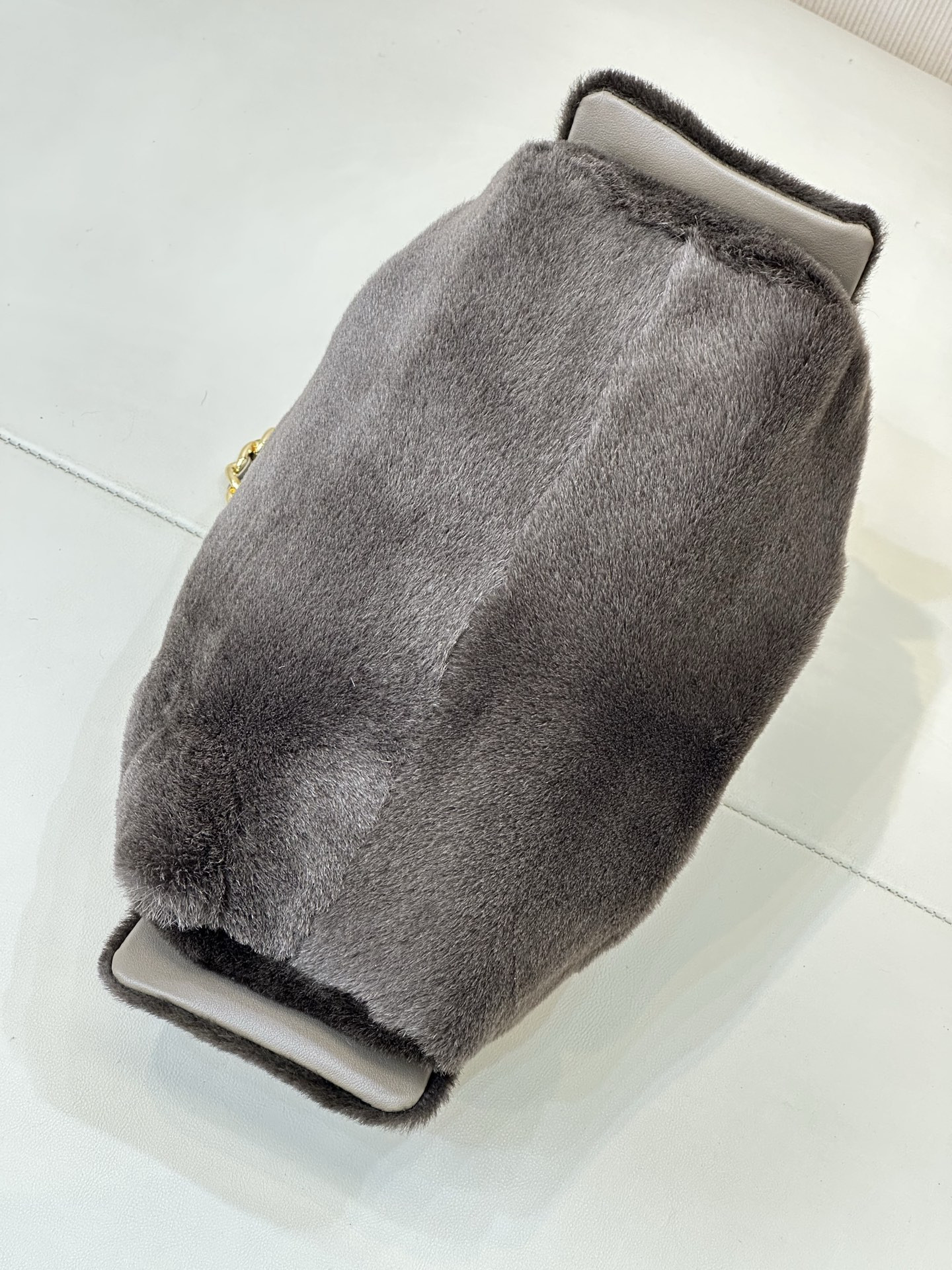 Ch*el 25c bucket bag brown 20x22x12.5cm