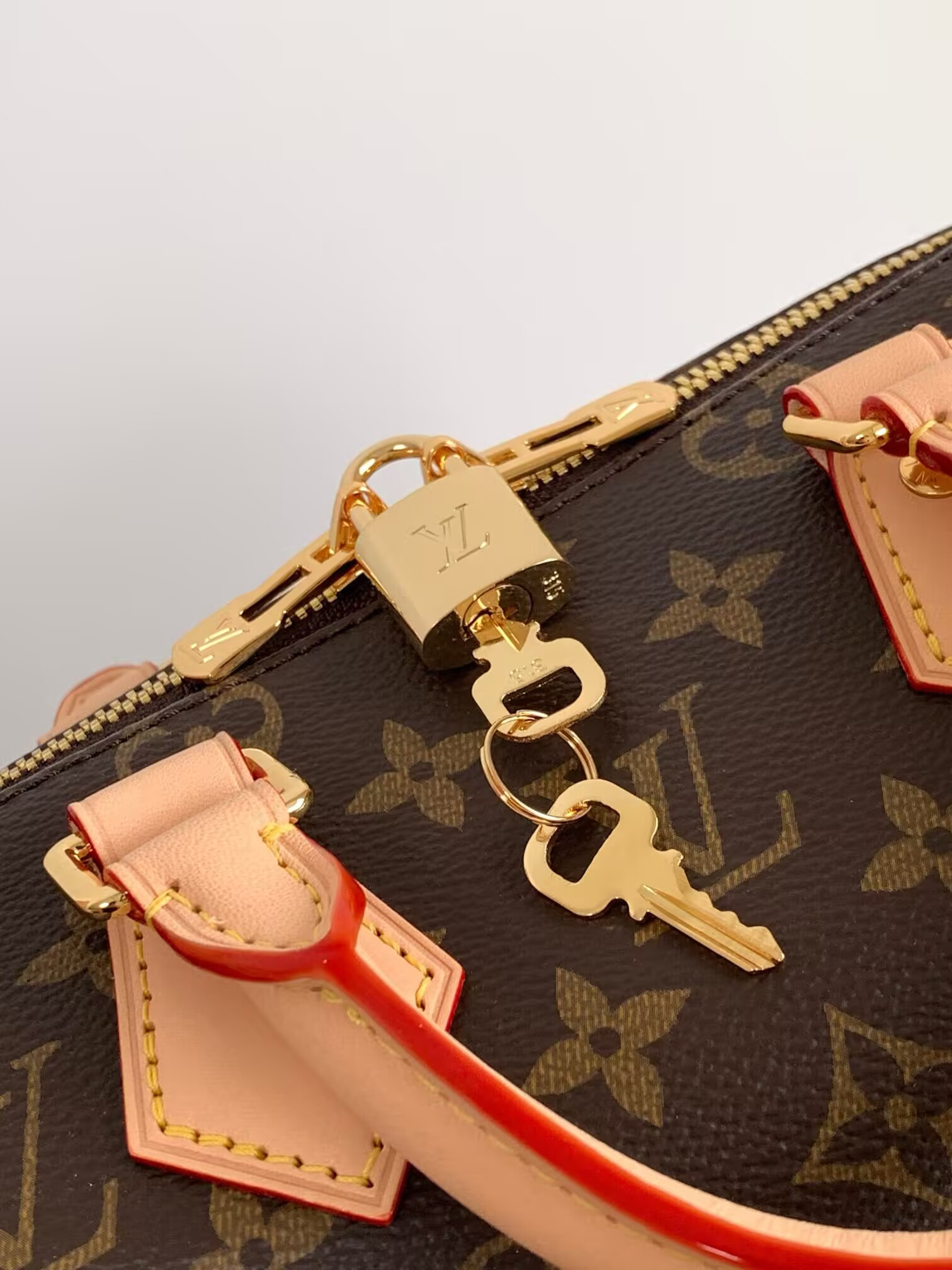 LV Speedy Bandoulière 20 M46594 20.5x13.5x12cm