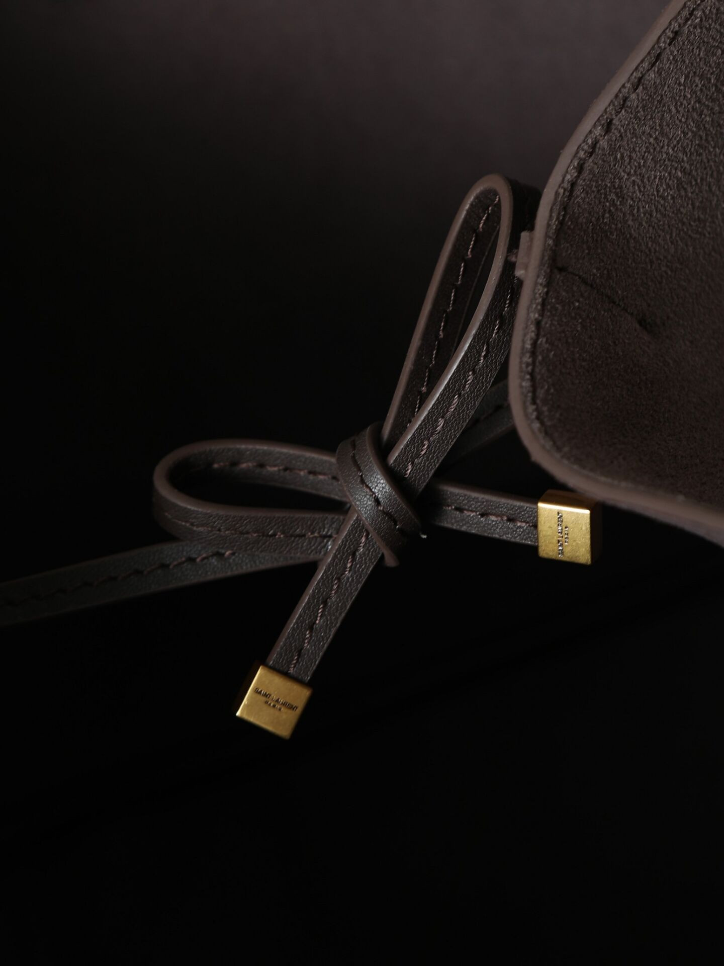 Y*L le 5 à 7 bea in suede 50×28×18cm