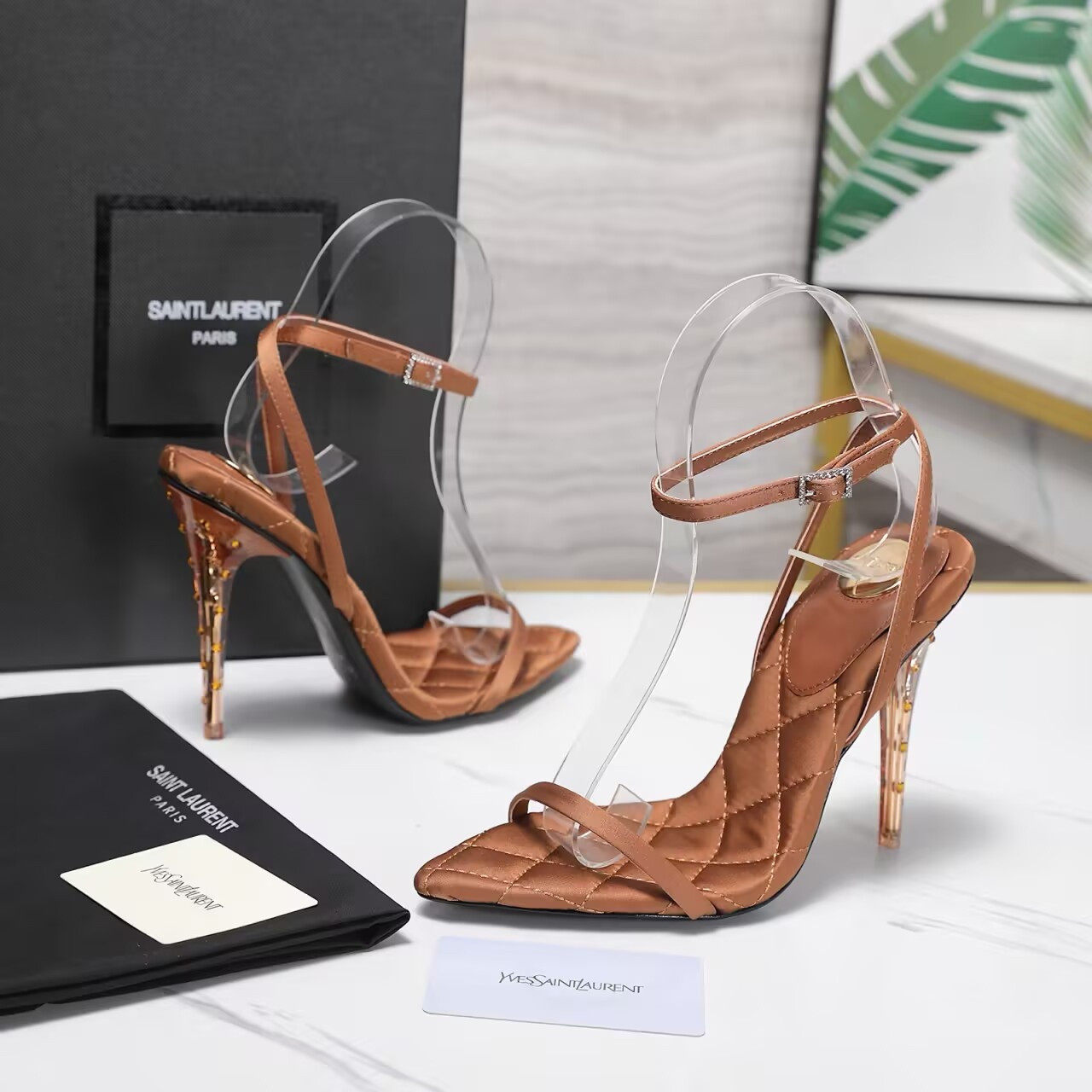 ua Y*L ivresse sandals