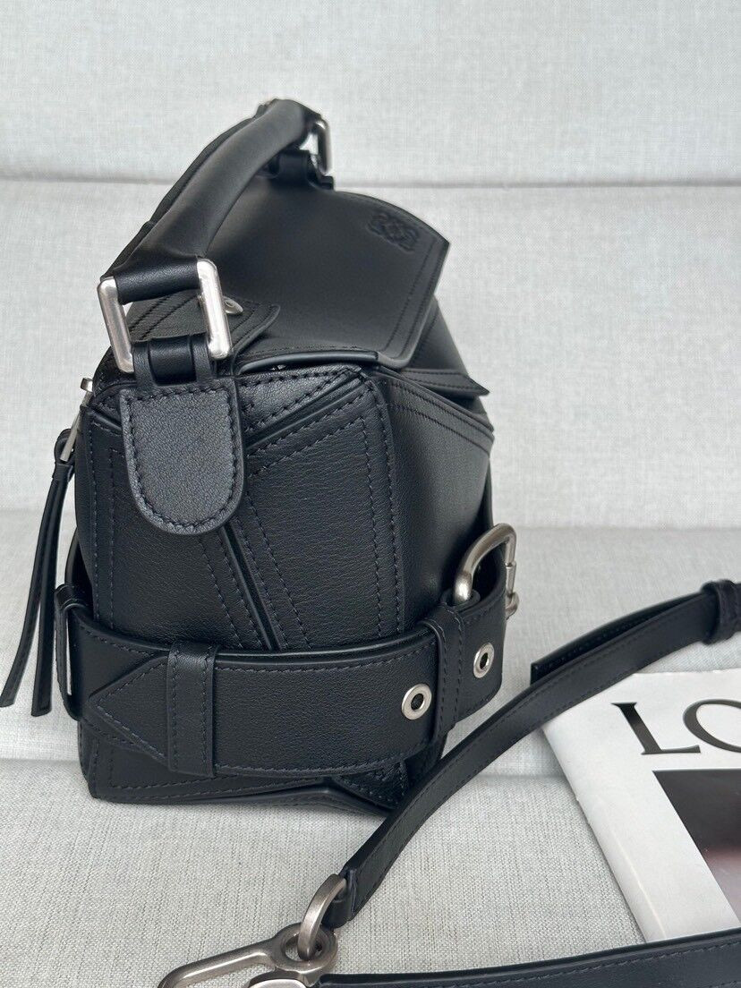 L0ew* small puzzle biker bag in shiny calfskin 16.5x24x10.5cm