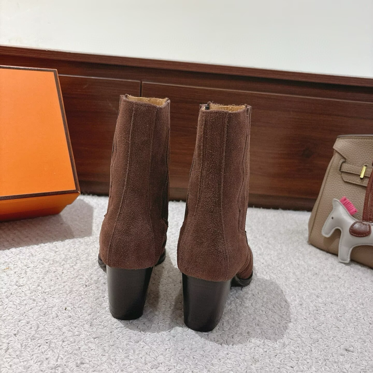 ua H**mes vegas ankle boot
