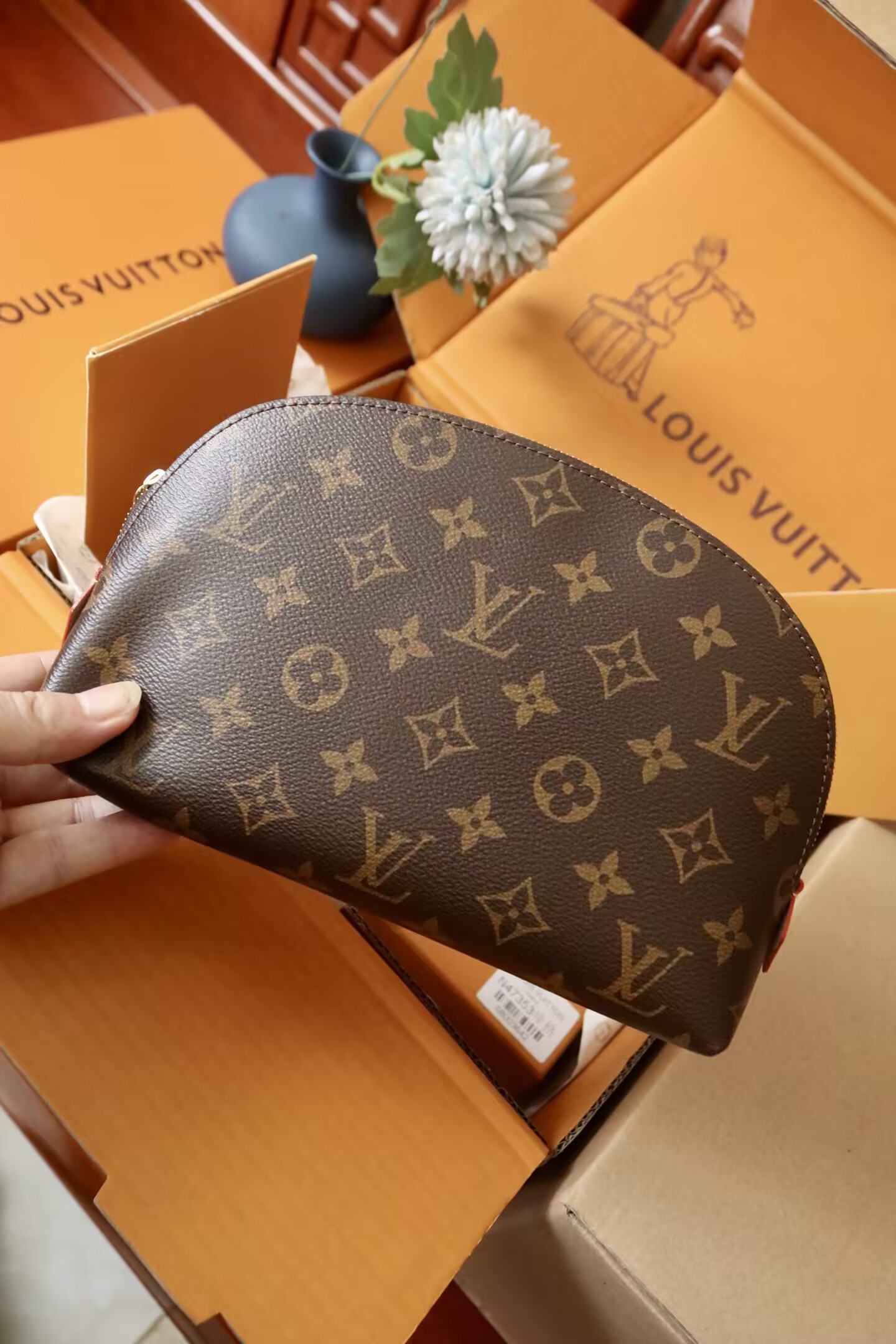 LV Cosmetic Pouch GM N47353 24x17x6cm