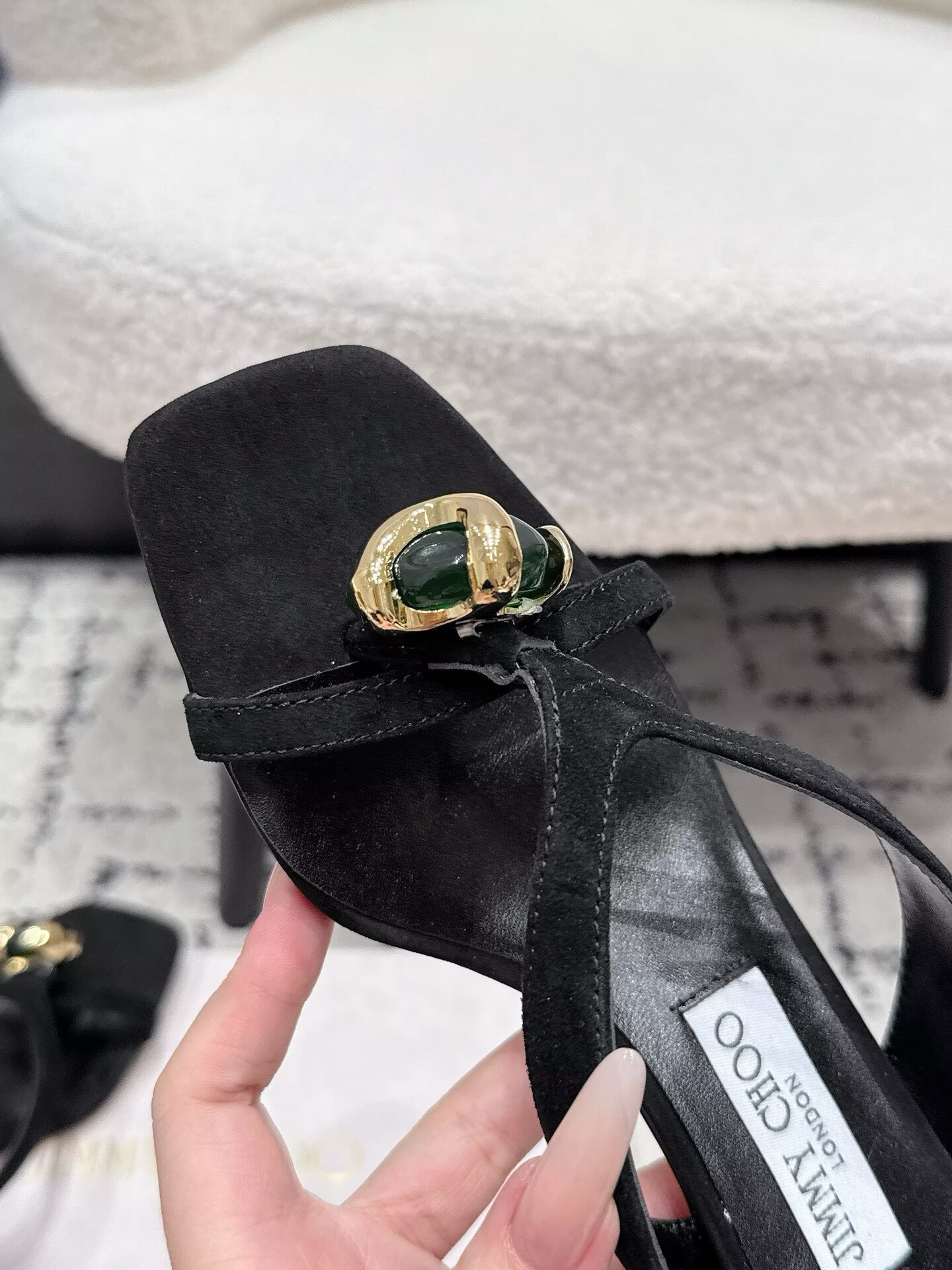 ua Ji*y Ch* emeri sandals