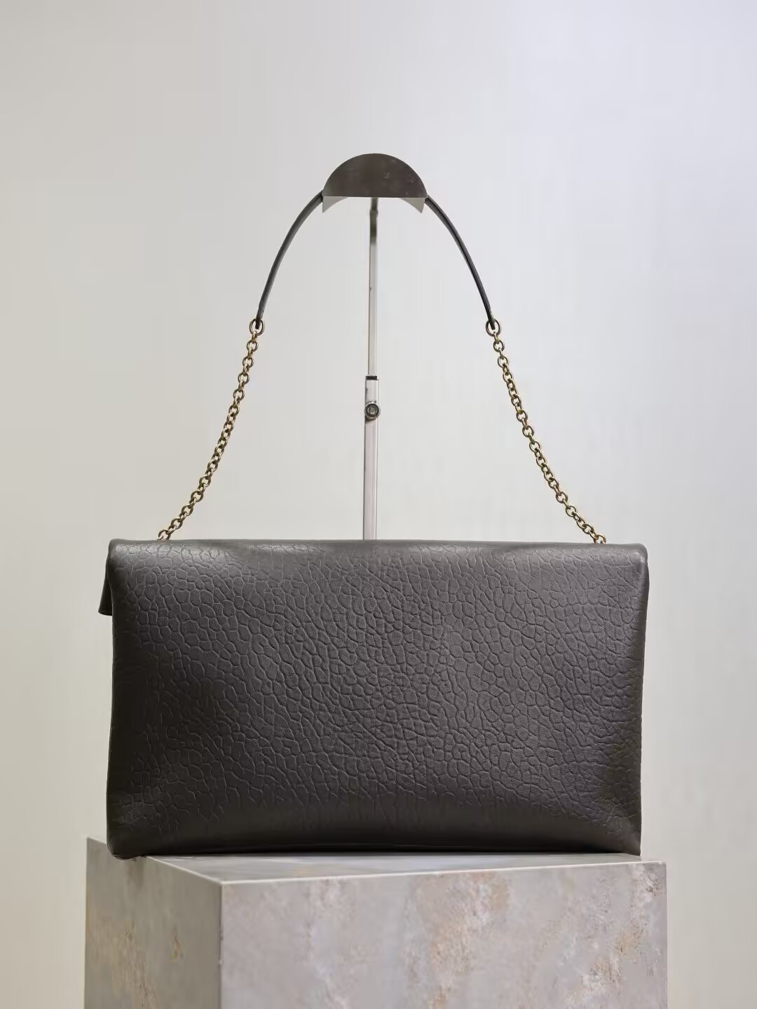 Y*L cassandre pouch on chain 35x22x3-4.2cm