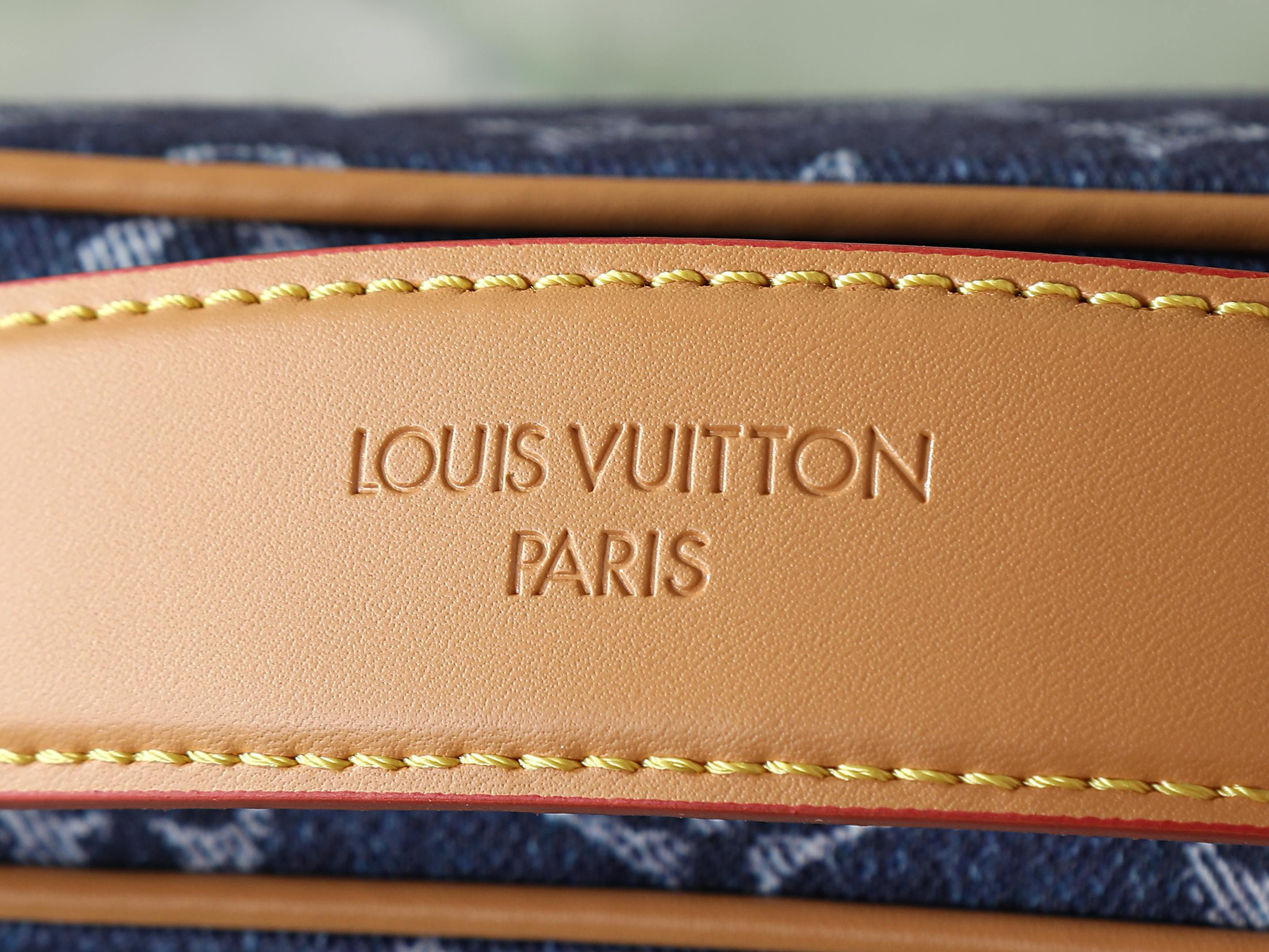 LV Nil M27553 28 x 17.5 x 11 cm