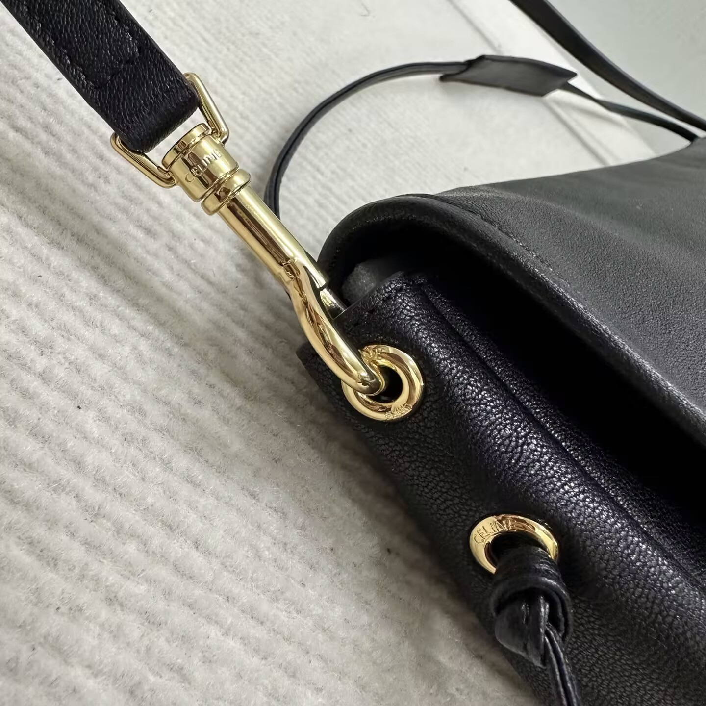 ce**e halfmoon soft triomphe bag in S*pple shiny lambskin 46x19x10cm