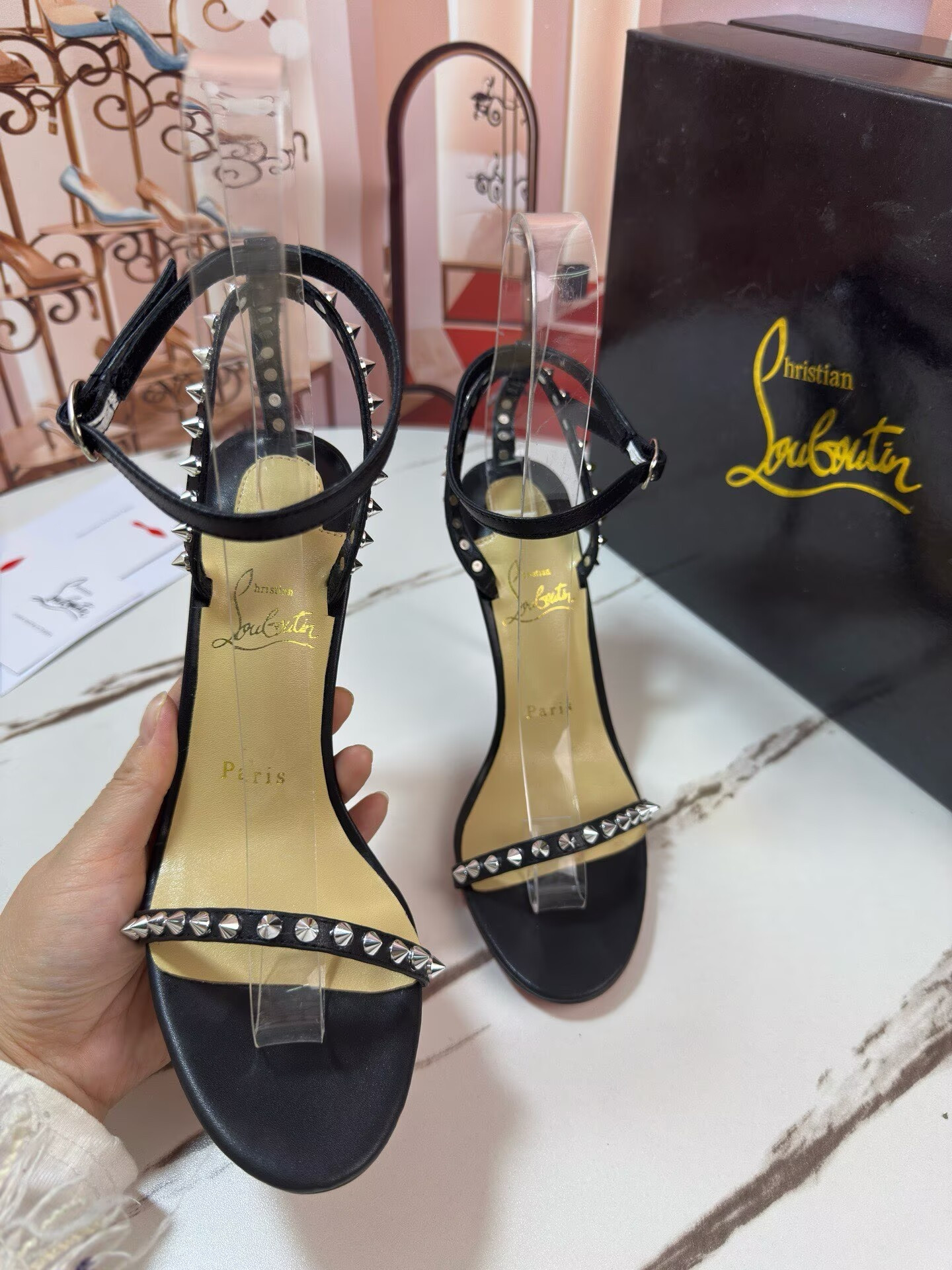 ua Ch**an louboutin galeria sandals