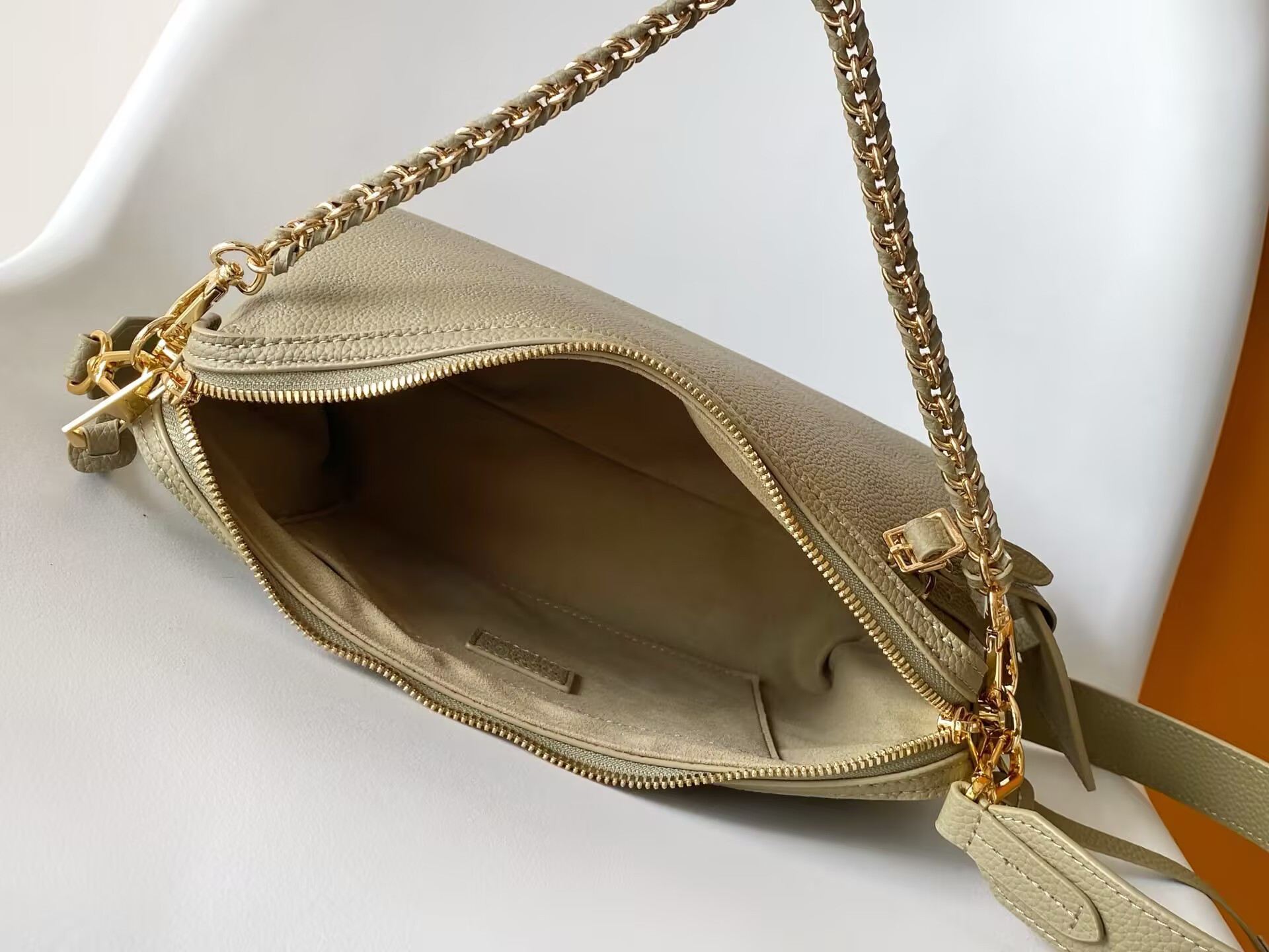 LV Hand It All PM M25904 29x18x13cm
