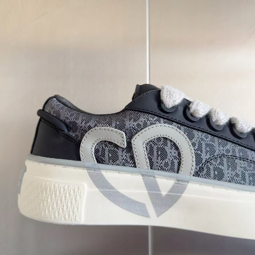 UA D*0r B33 Sneaker