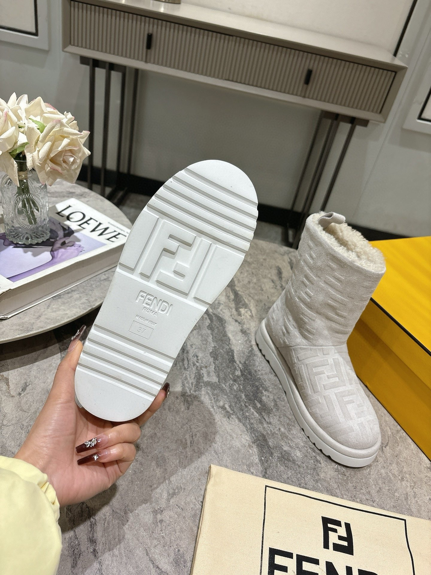 ua F**di apres chic ff low boots