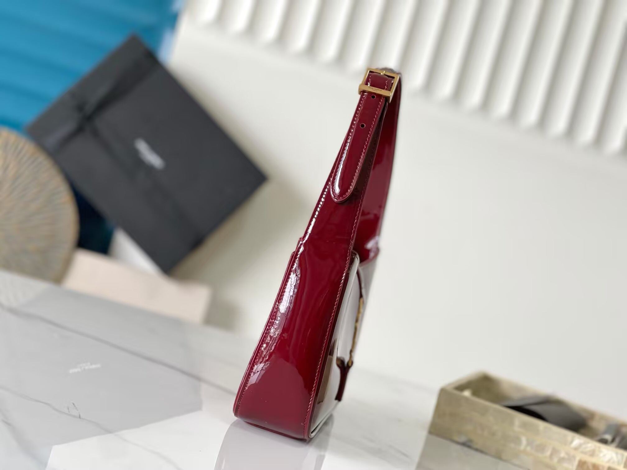 Y*L le 5 à 7 in patent leather 23x16x6.5cm