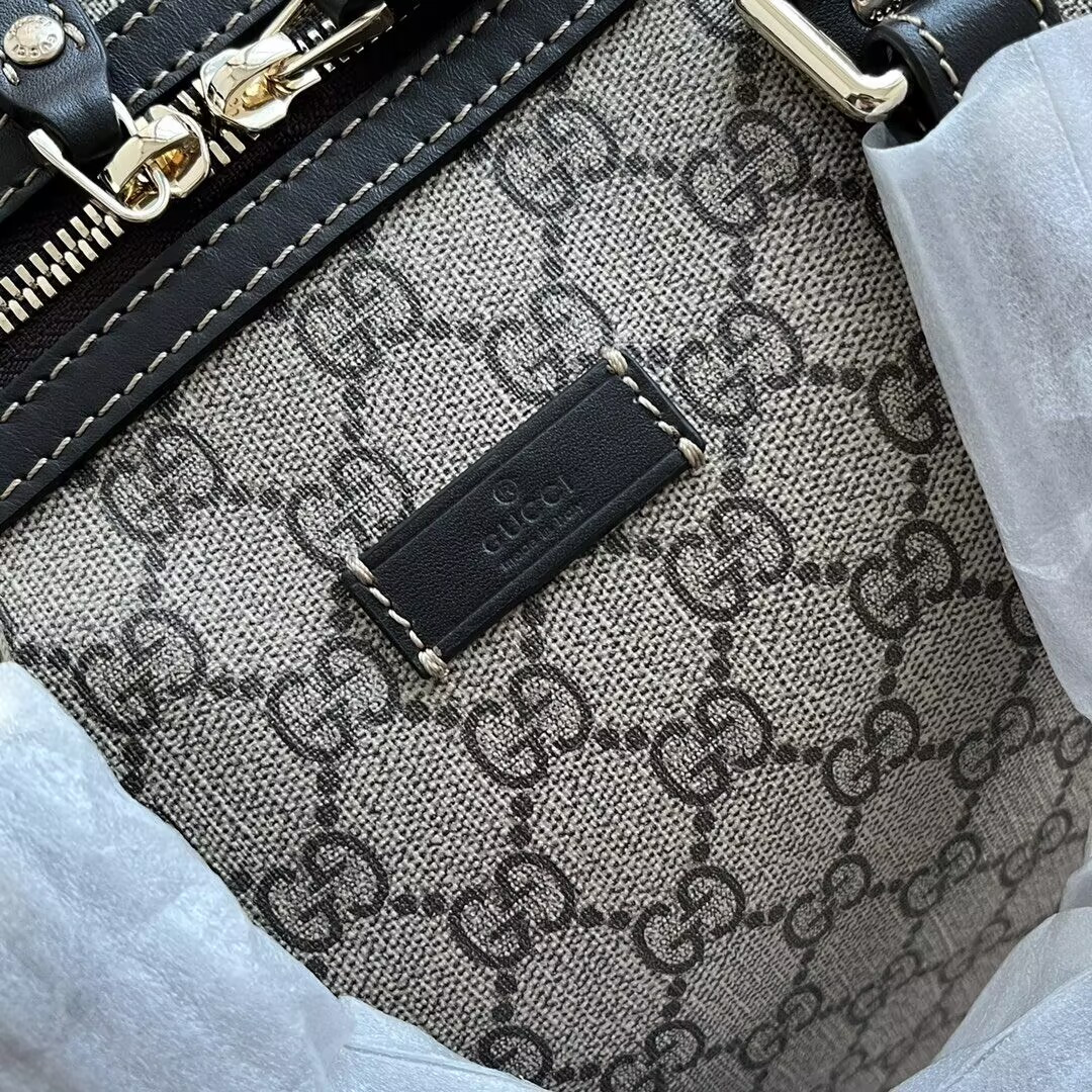G*u*i Keepall Bag