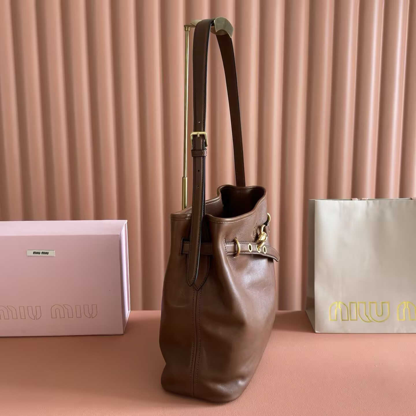 M1v M1v aventure nappa leather bucket bag 31x30x13cm