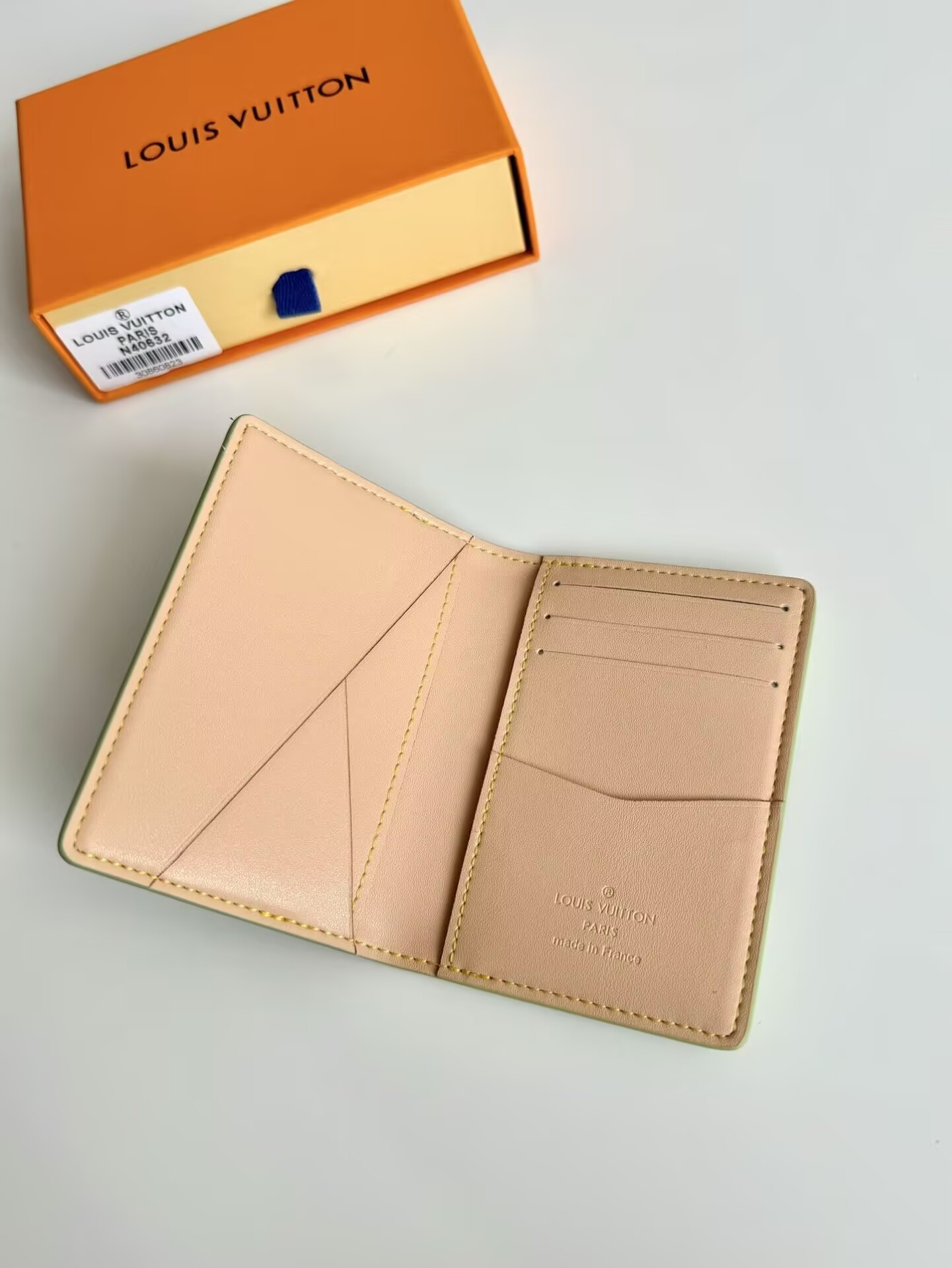 LV Wallet Card Holder N40632