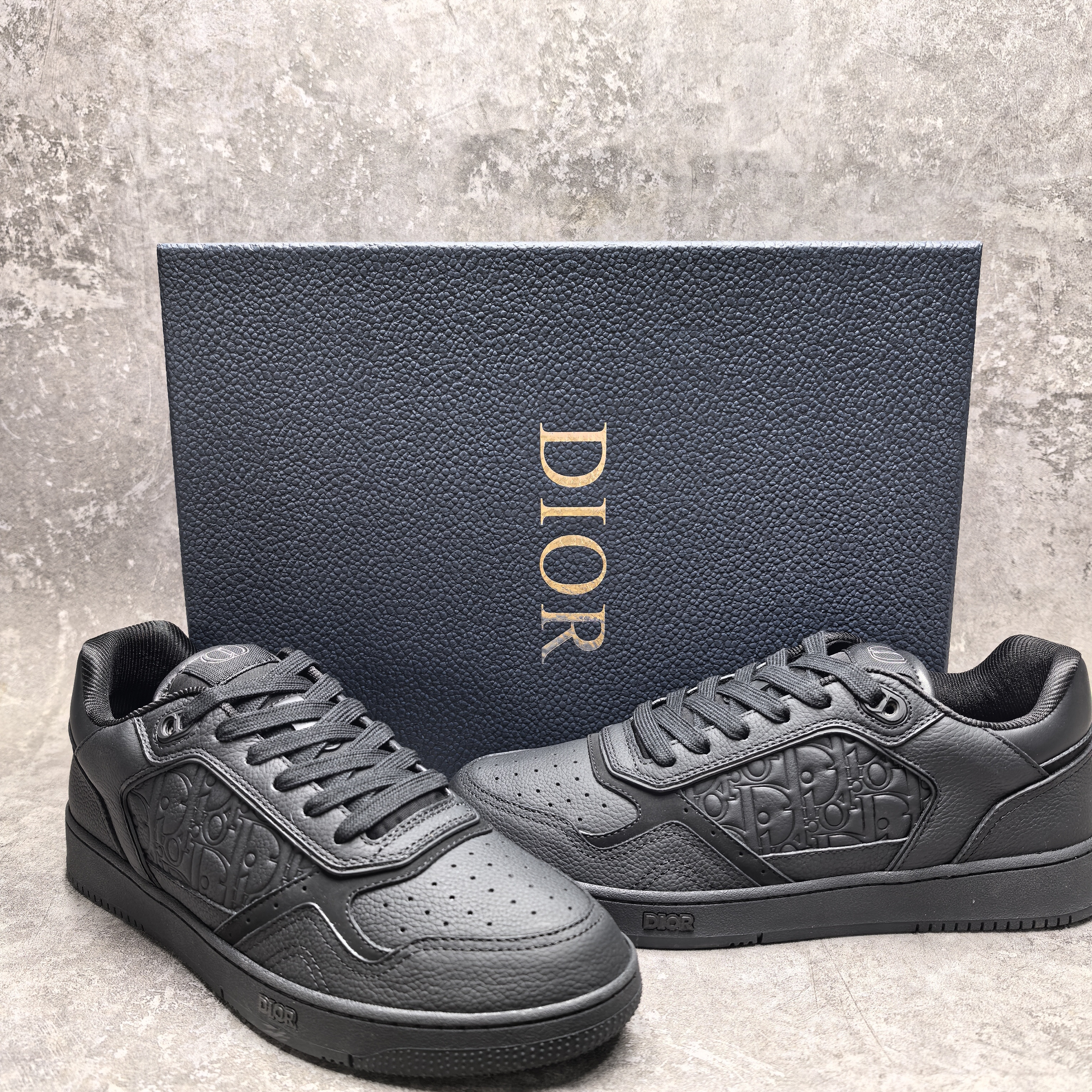 UA D*0r Sneaker
