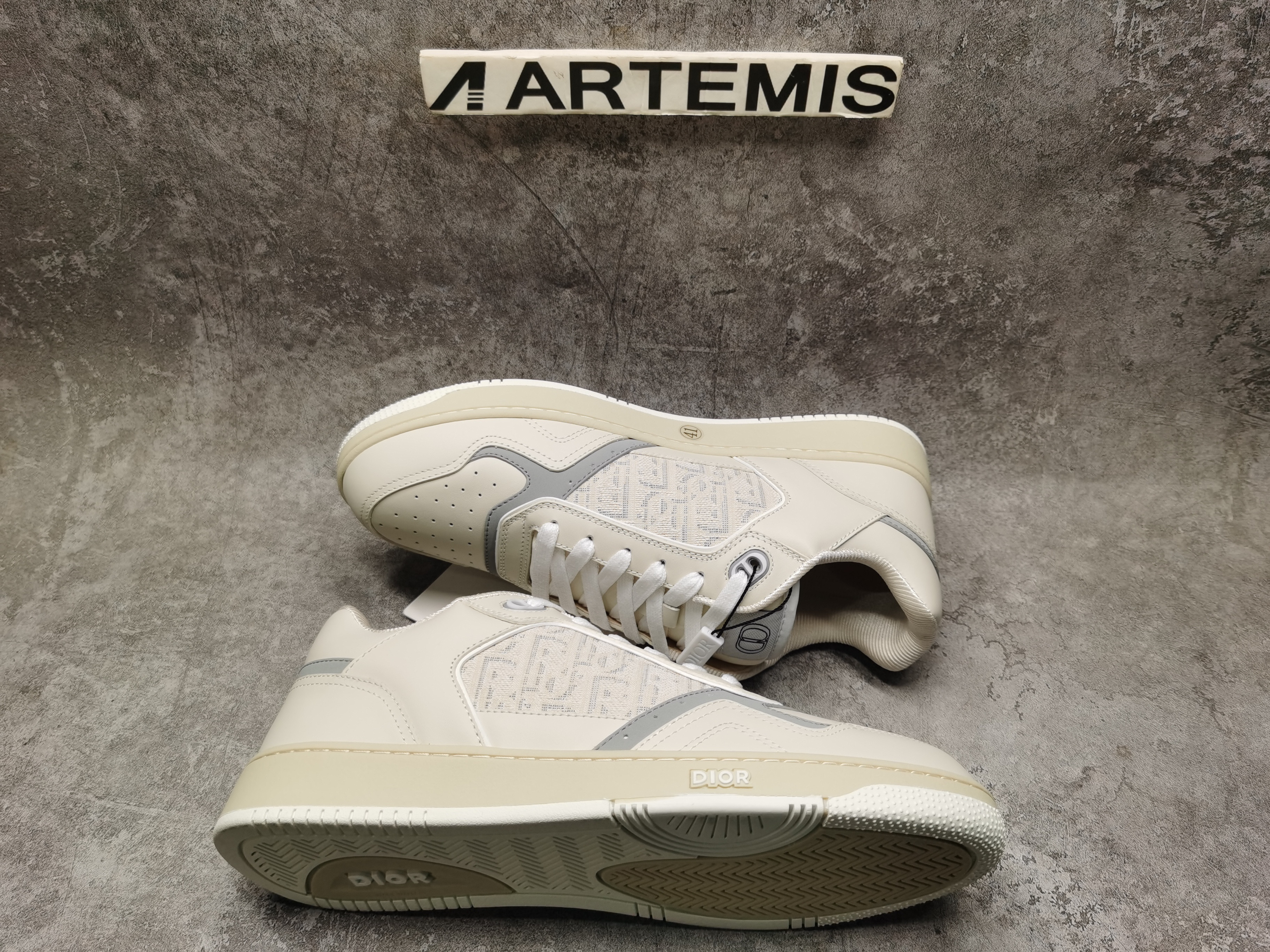 UA D*0r Sneaker