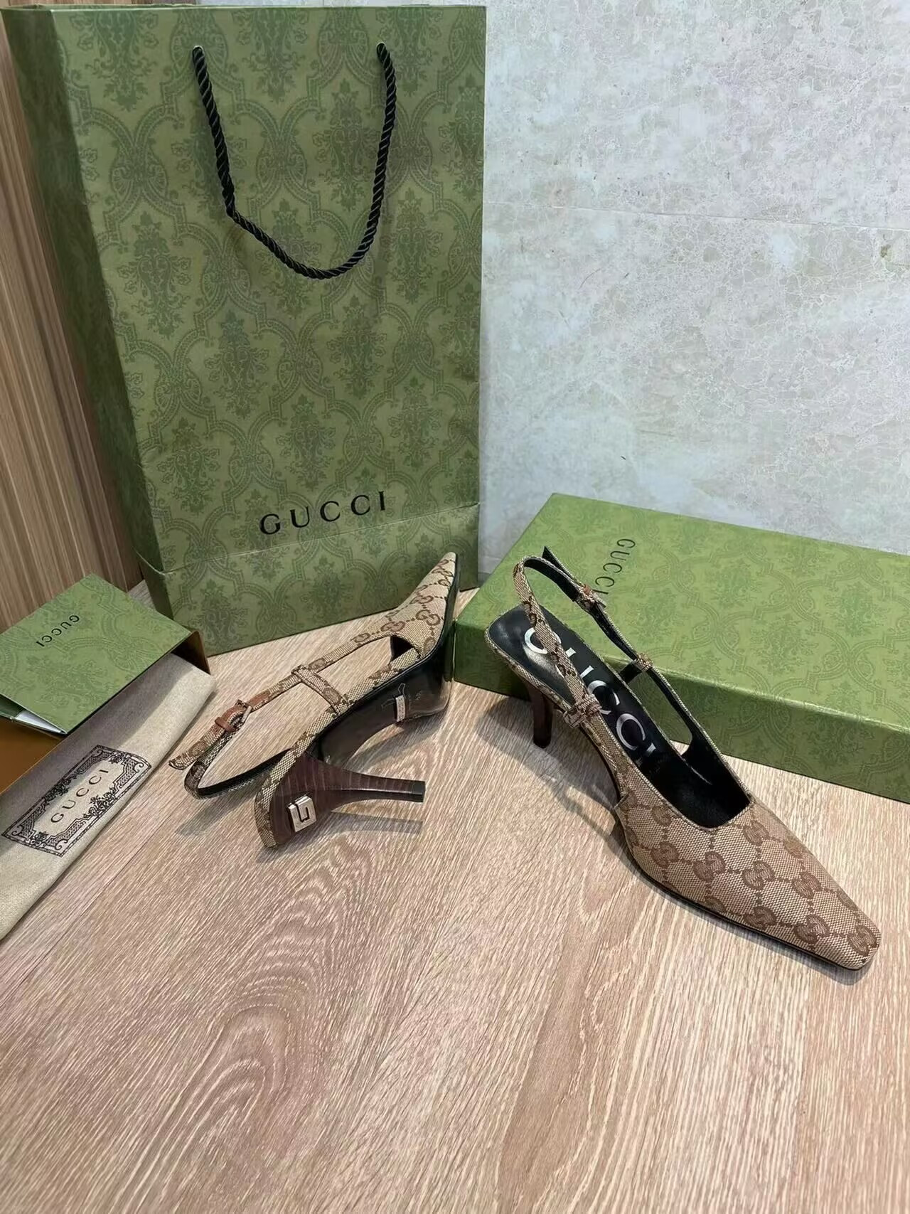 UA G*u*i GG Slingback Pump
