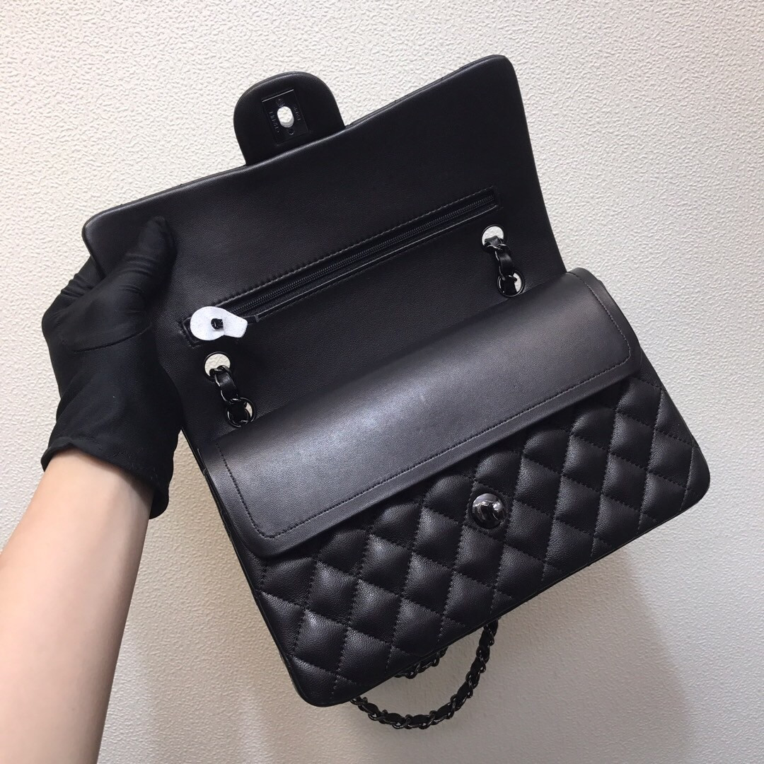 Ch*el CRUMPLED CALFSKIN QUITED DOUBLE FLAP BLACK 15.5x25.5x6.5cm