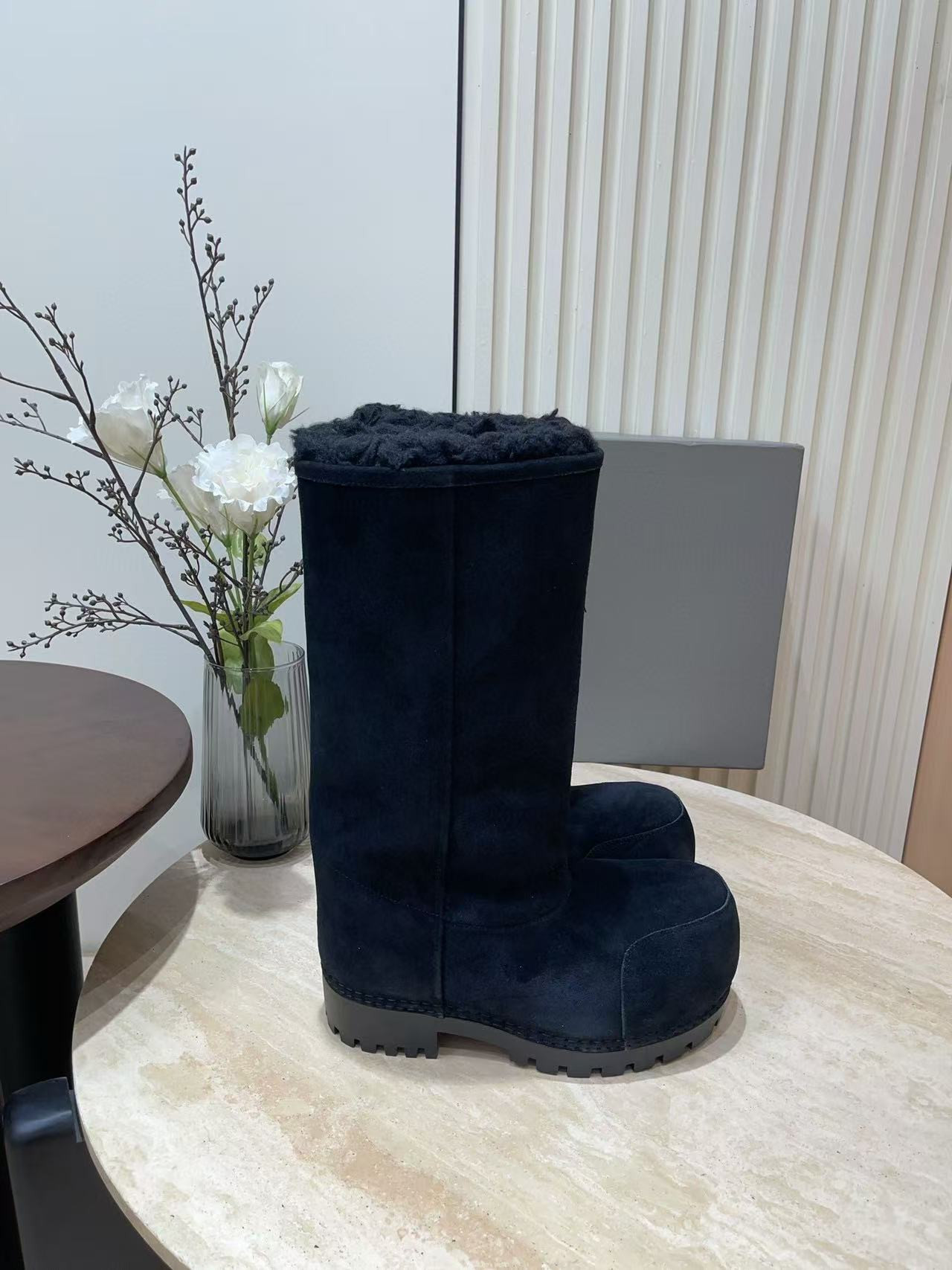 UA Ba*len*cia*ga Snow Boots