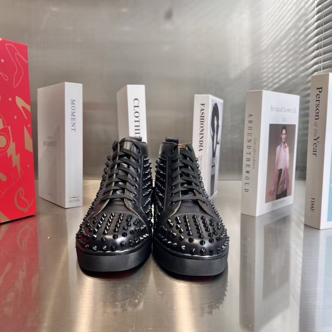 ua Ch**an louboutin l0*is strass sneakers