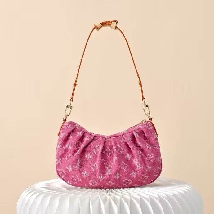 LV Pochette Valley M28327 15x7x21cm