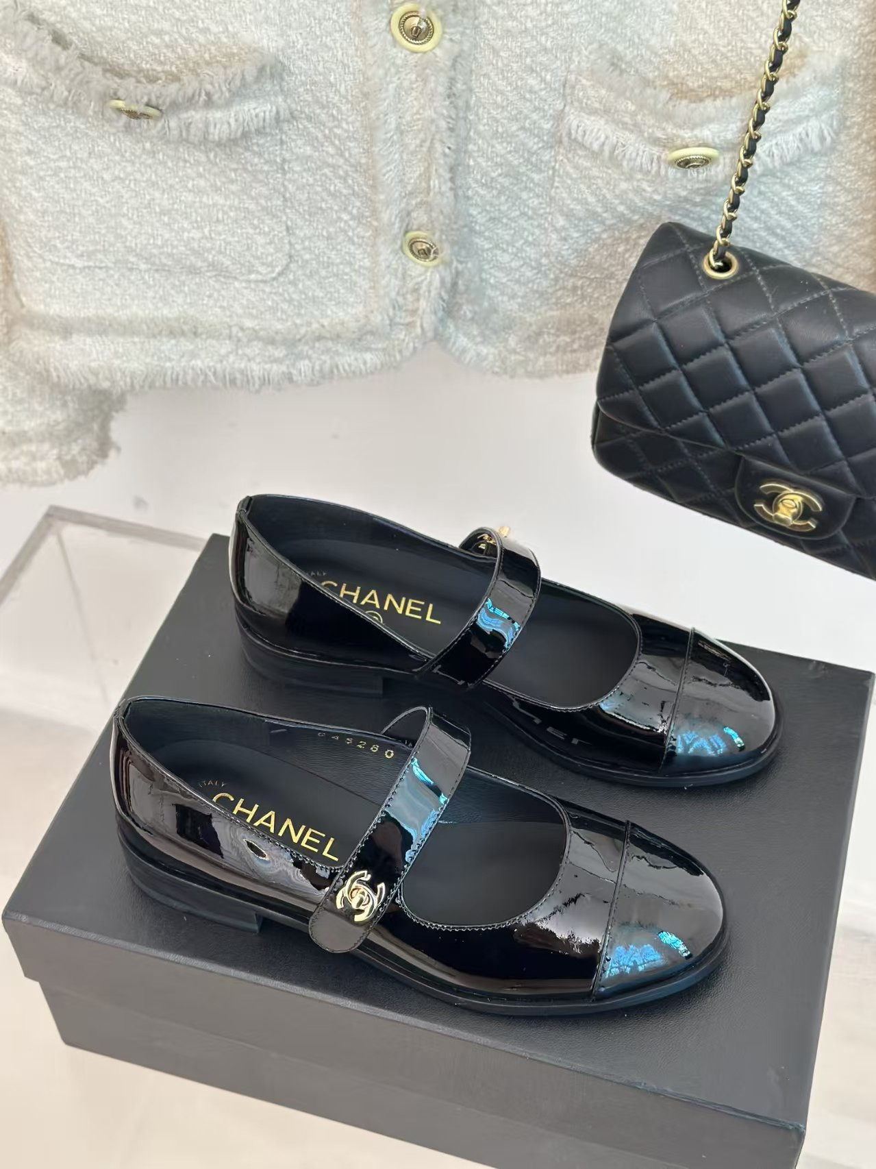 ua Ch*el patent mary janes