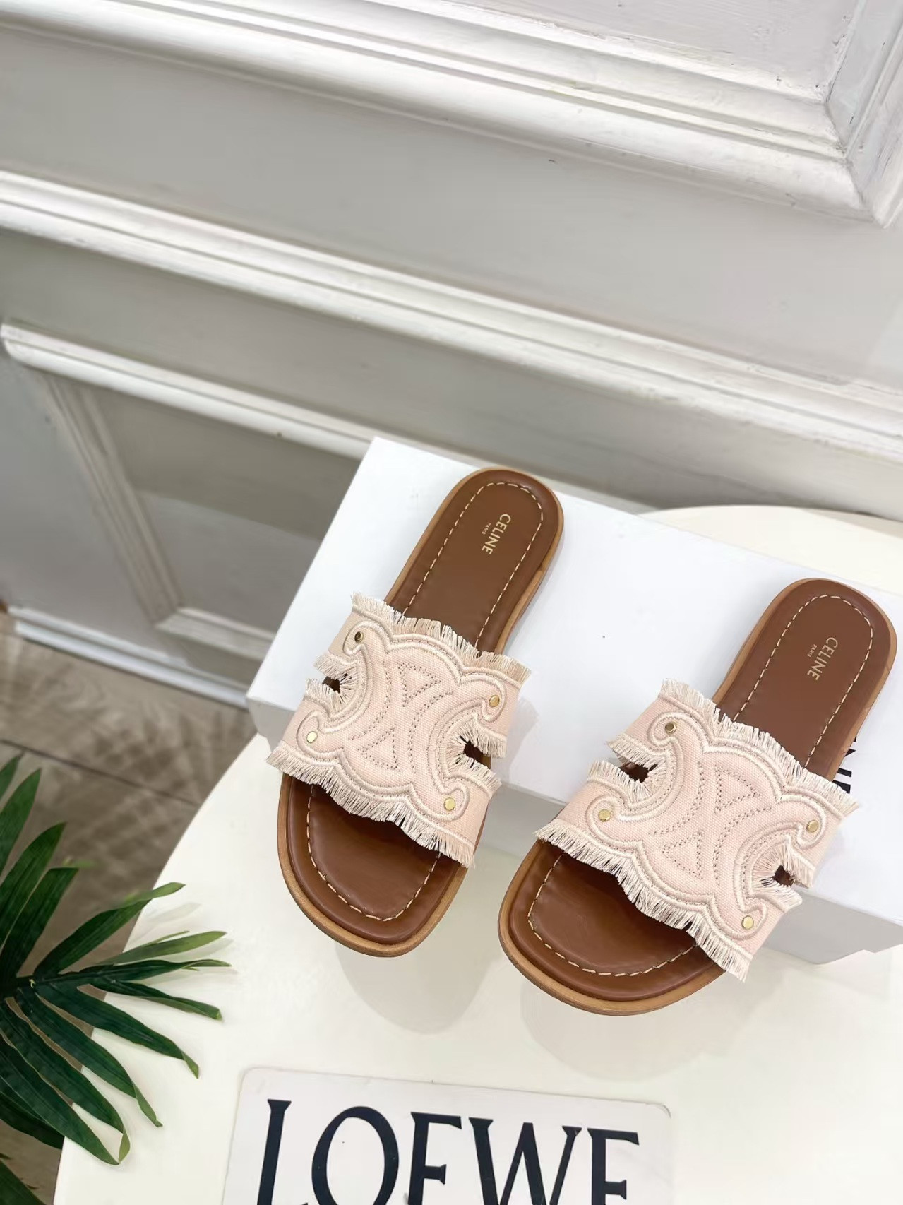 ua Ce**e marina fringed mule