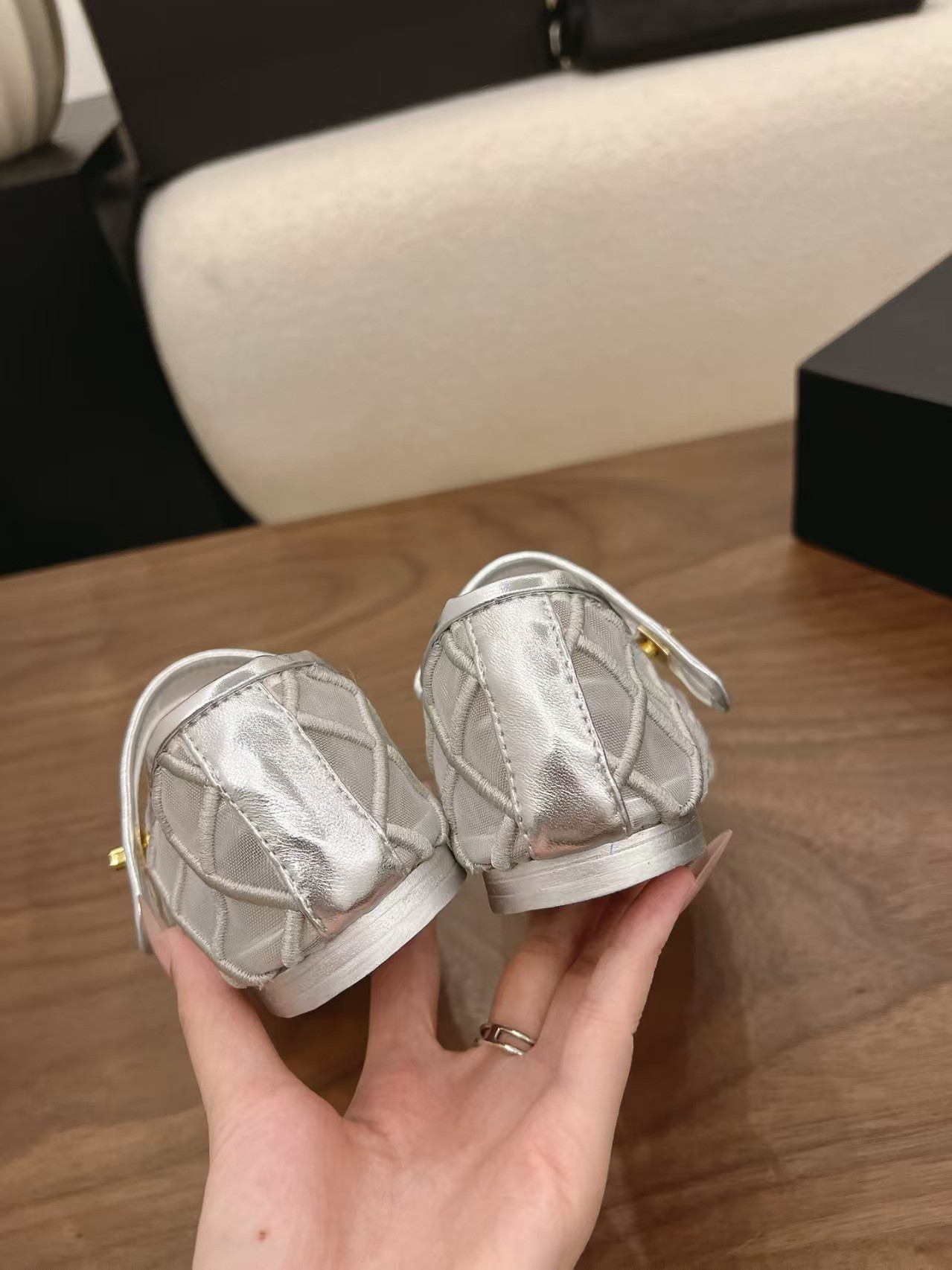 ua Ch*el mary jane ballet flats