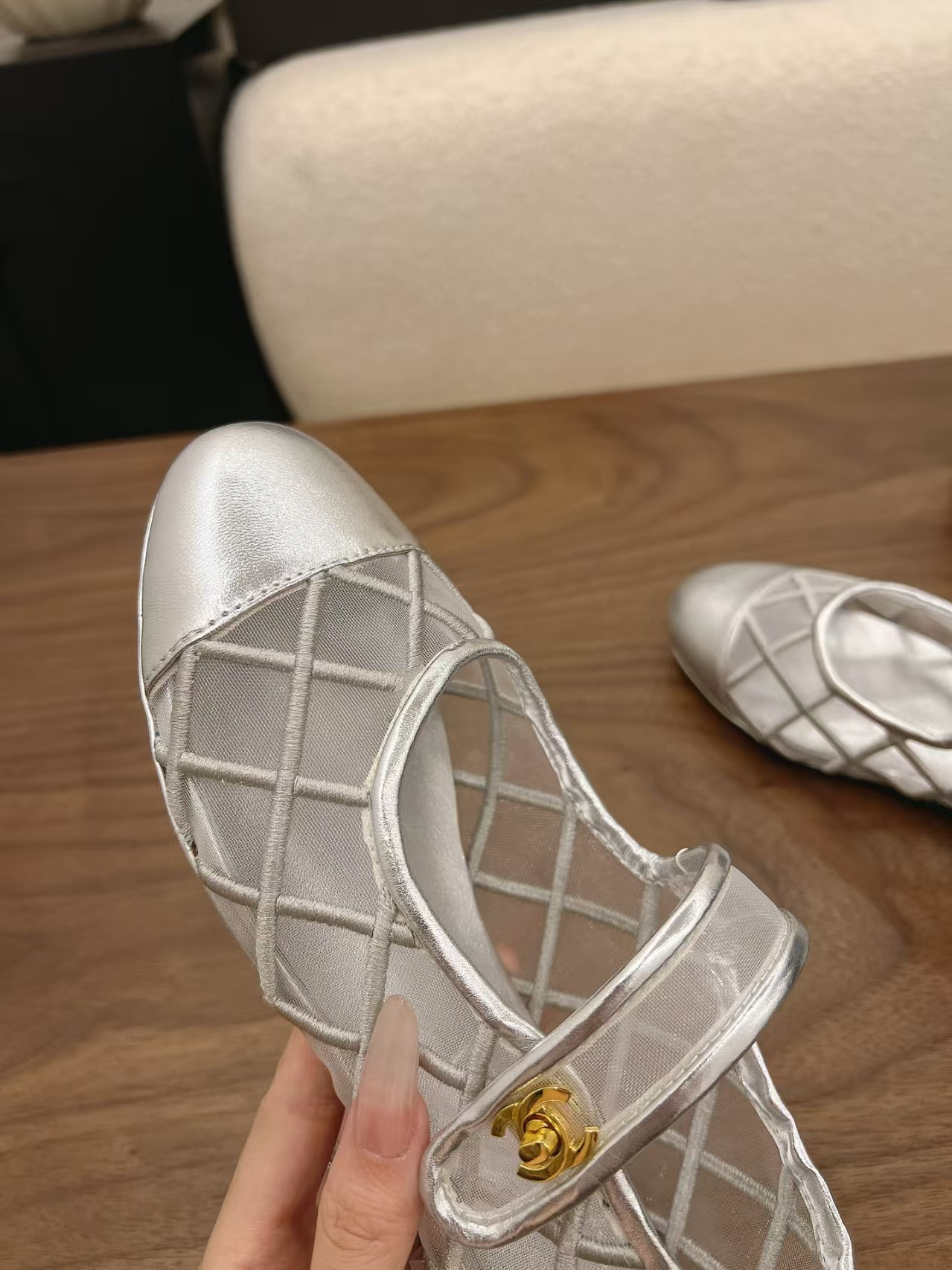 ua Ch*el mary jane ballet flats