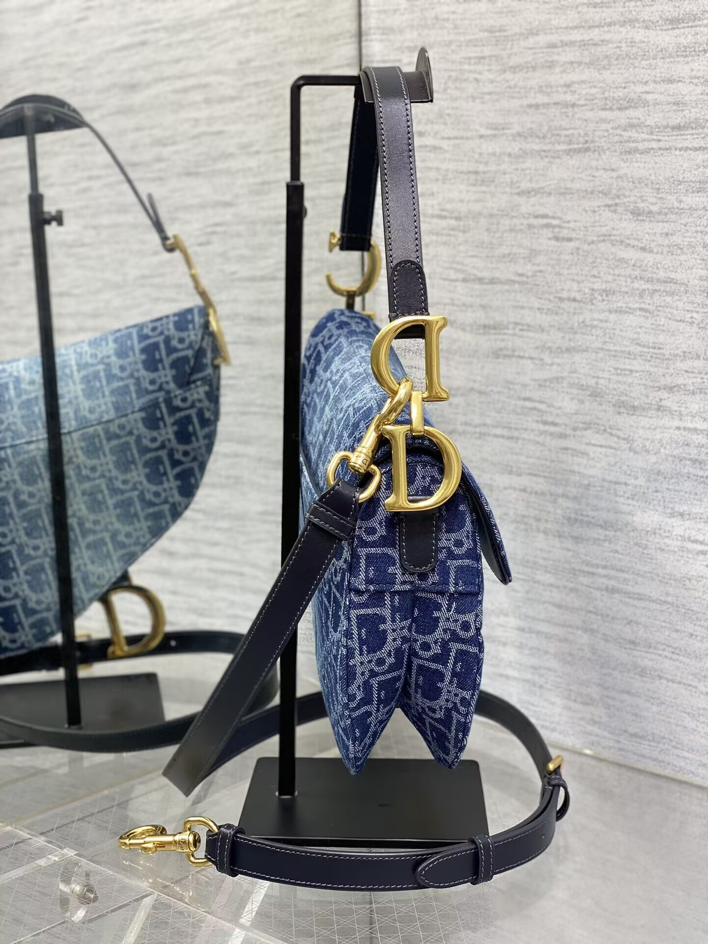 D*0r Saddle Bag with Strap Blue Denim D*0r Oblique Jacquard 25.5 x 20 x 6.5 cm