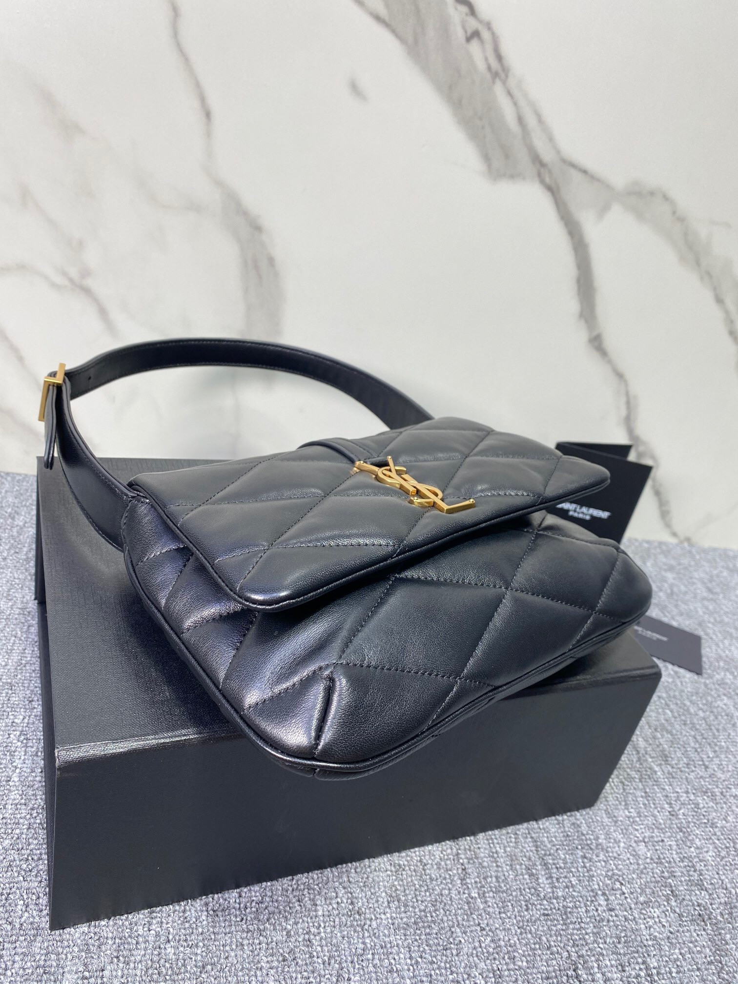 Sa**t Lau*nt LE 57 HOBO BAG IN QUILTED LAMBSKIN
